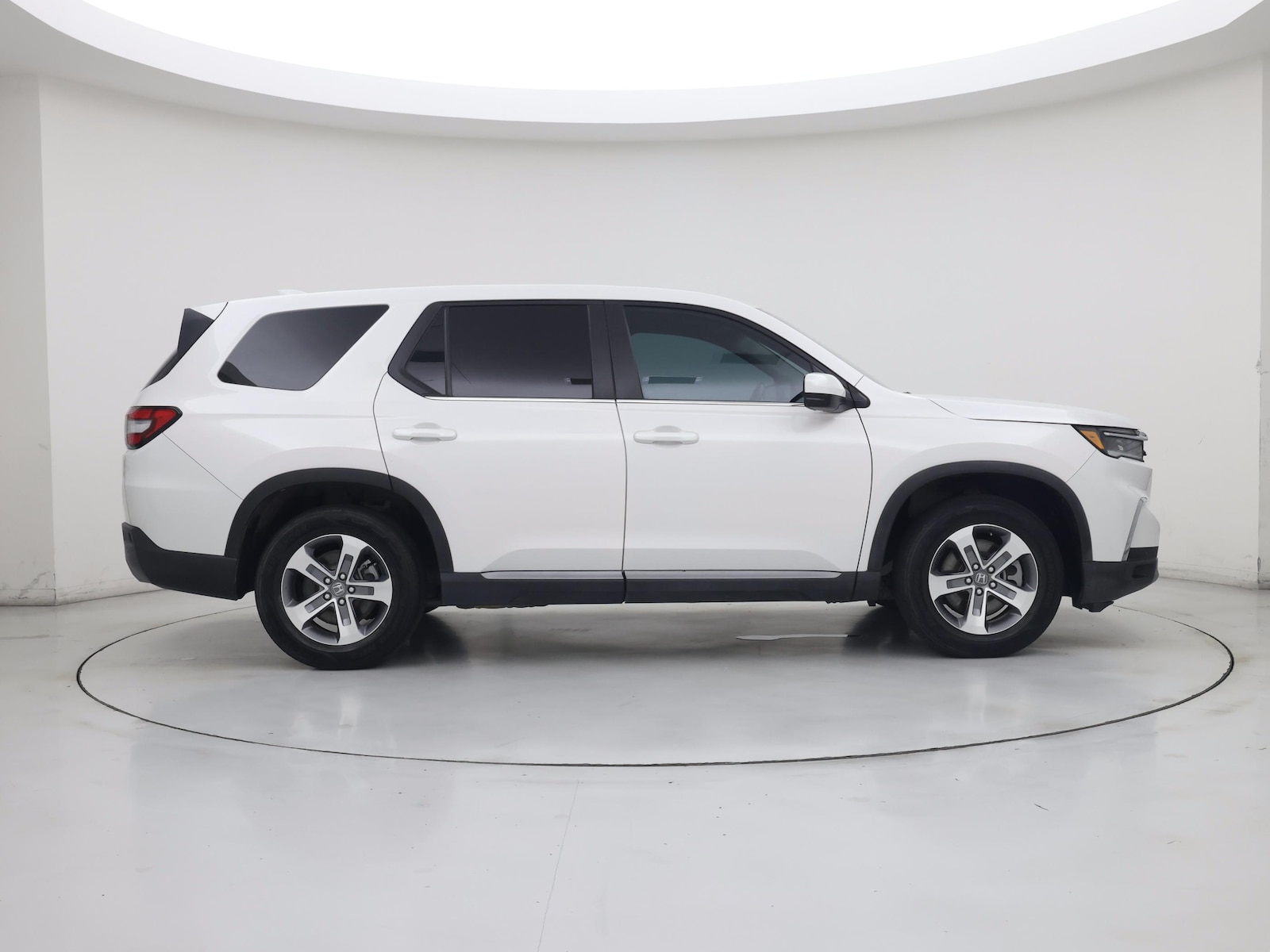 2024 Honda Pilot EX-L - Photo 8