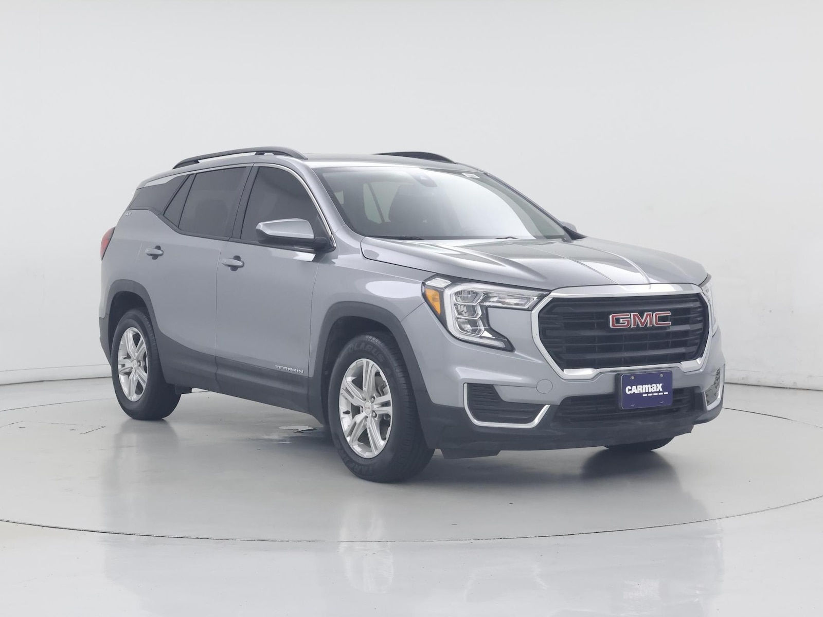 2024 GMC Terrain SLE - Photo 2