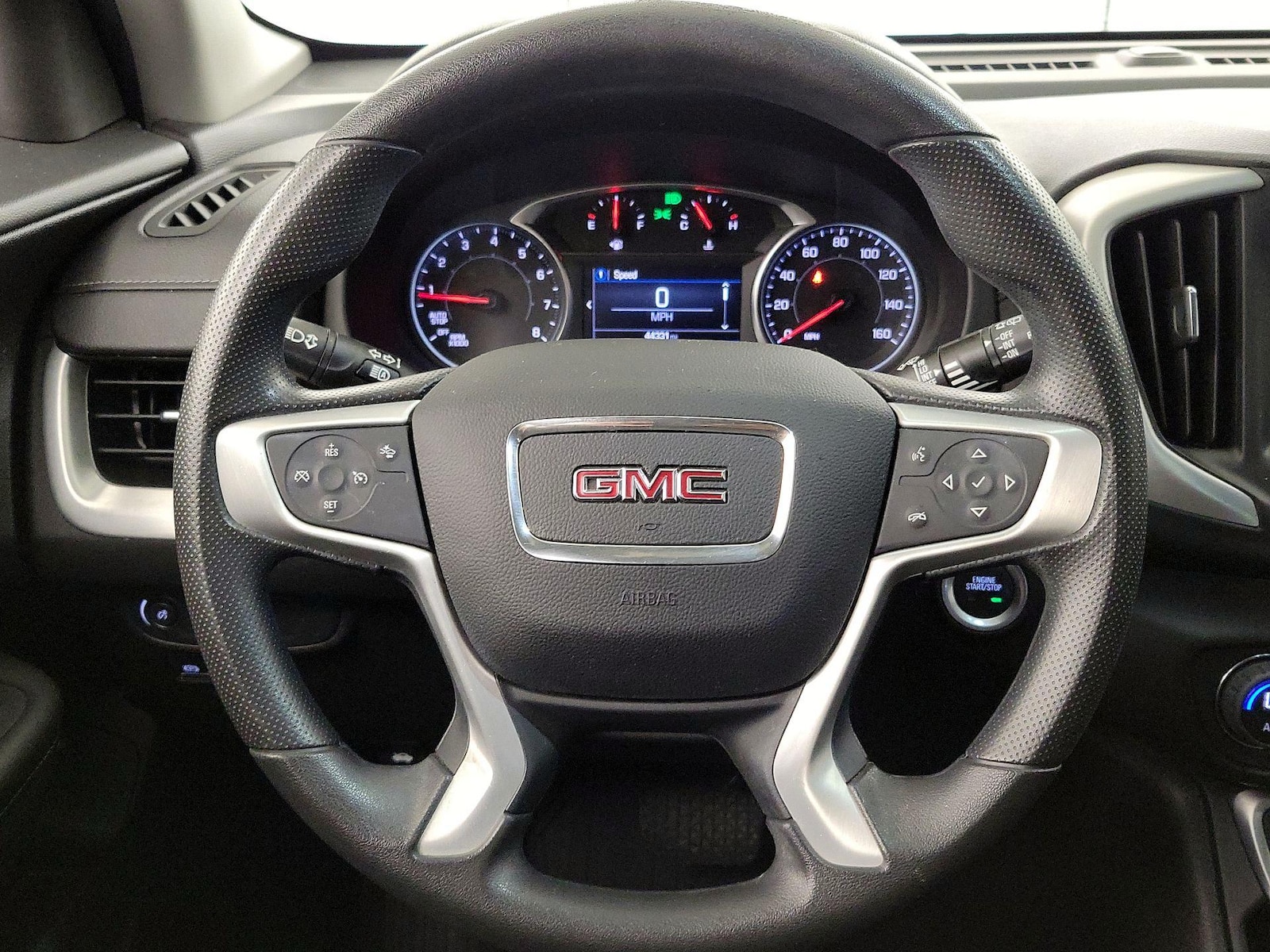 2024 GMC Terrain SLE - Photo 11
