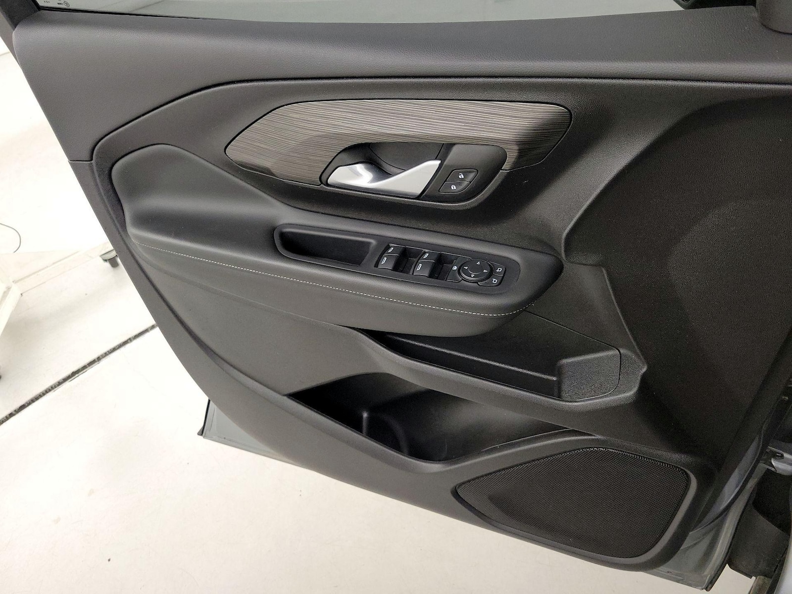 2024 GMC Terrain SLE - Photo 13