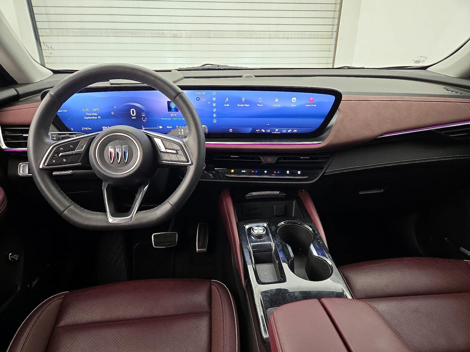 2025 Buick Envision Sport Touring - Photo 10