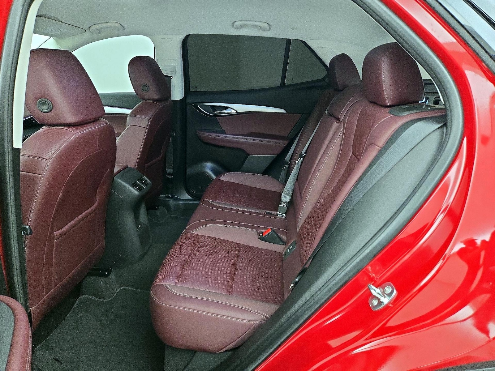 2025 Buick Envision Sport Touring - Photo 20