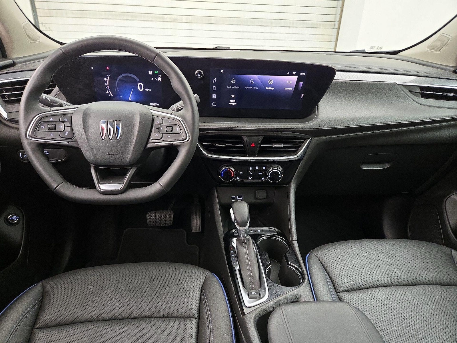 Apple CarPlay® & Android Auto™