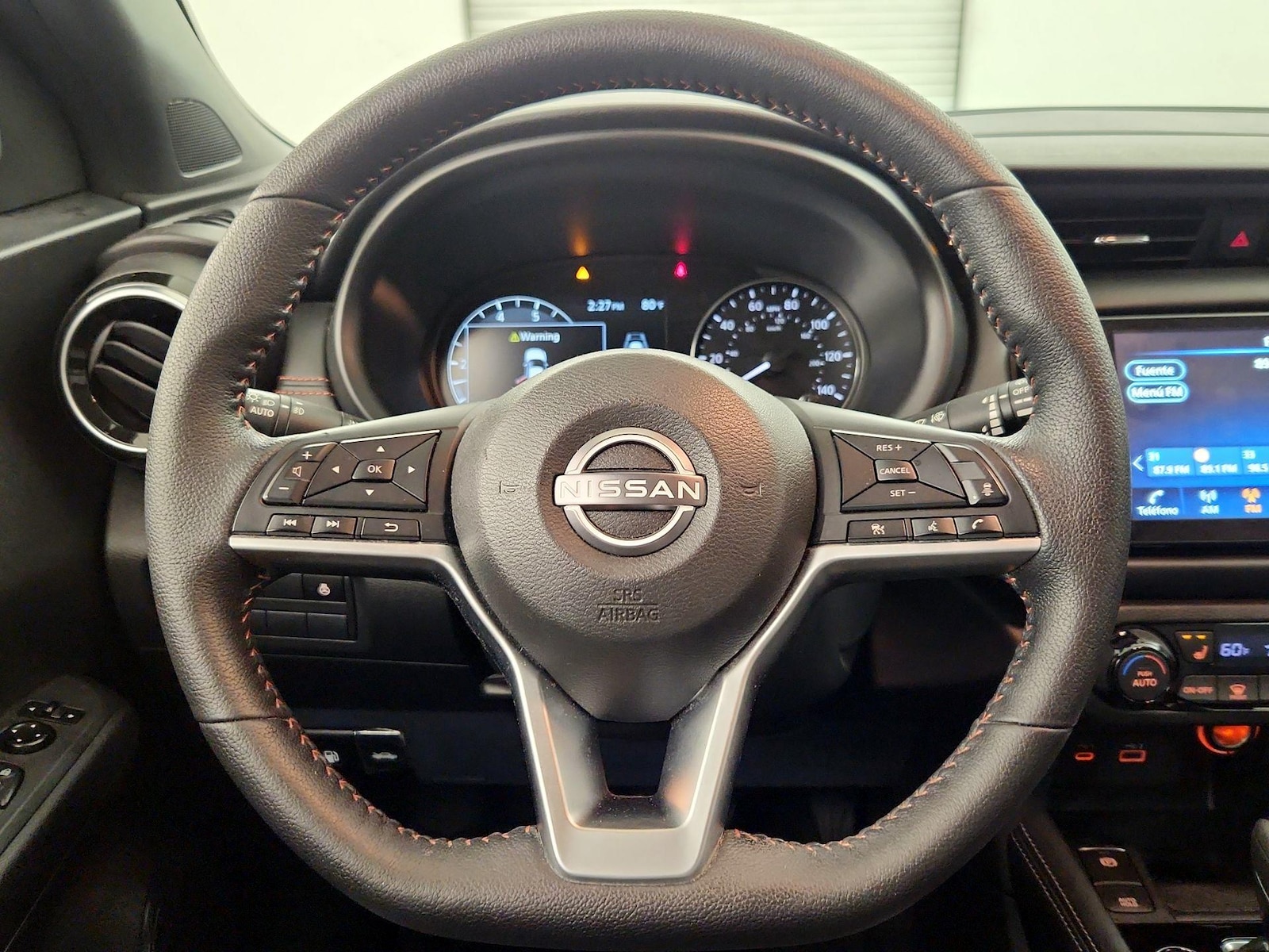 2023 Nissan Kicks SR - Photo 11