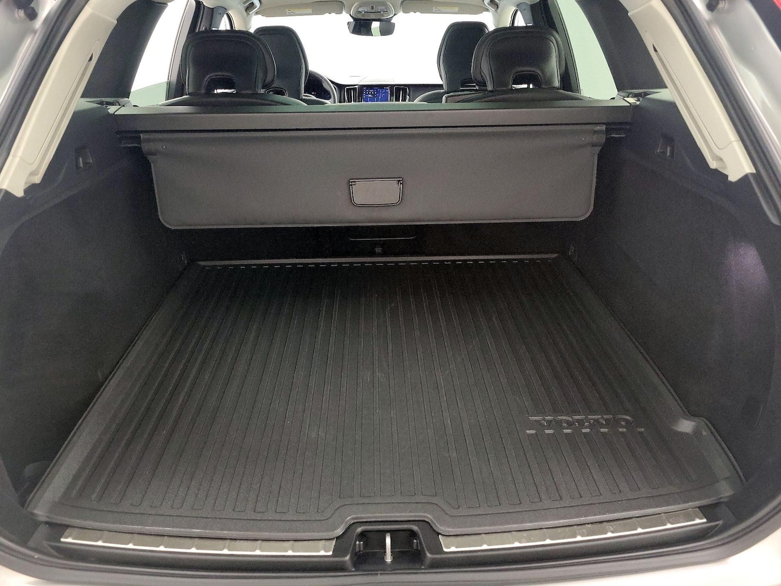 2023 Volvo XC60 Plus - Photo 23