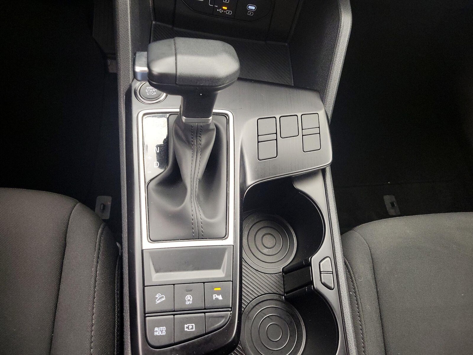 2026 Kia Sportage LX - Photo 18