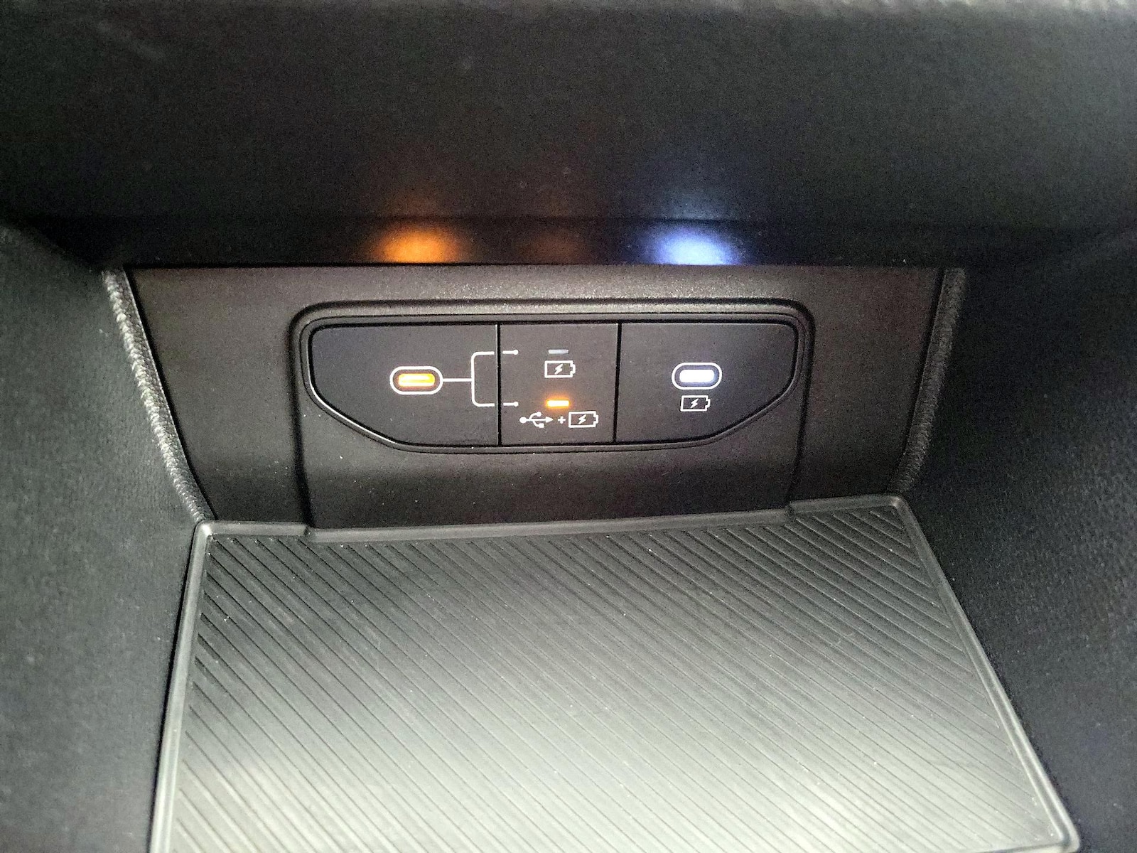 2026 Kia Sportage LX - Photo 19