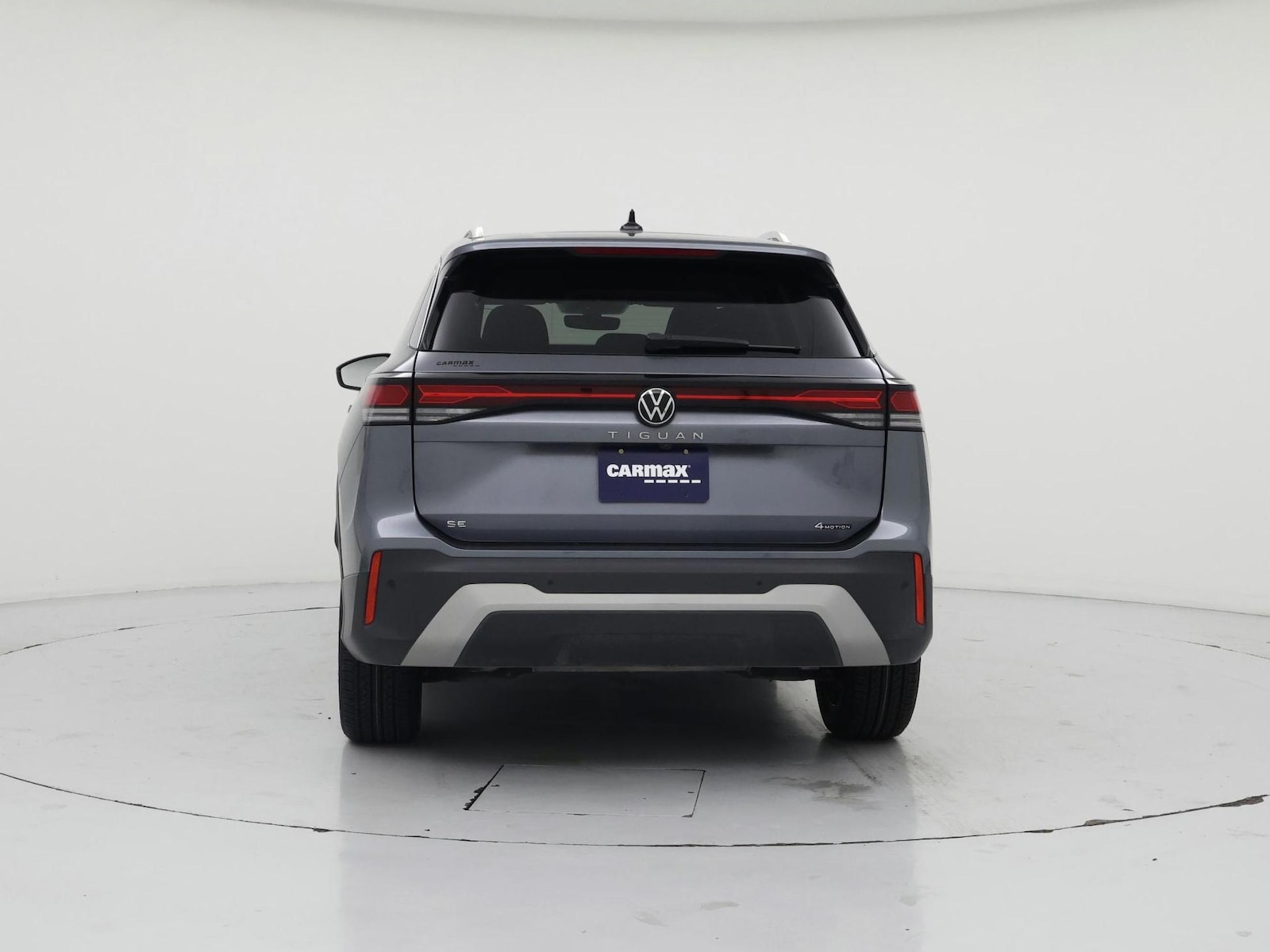 2026 Volkswagen Tiguan SE - Photo 7