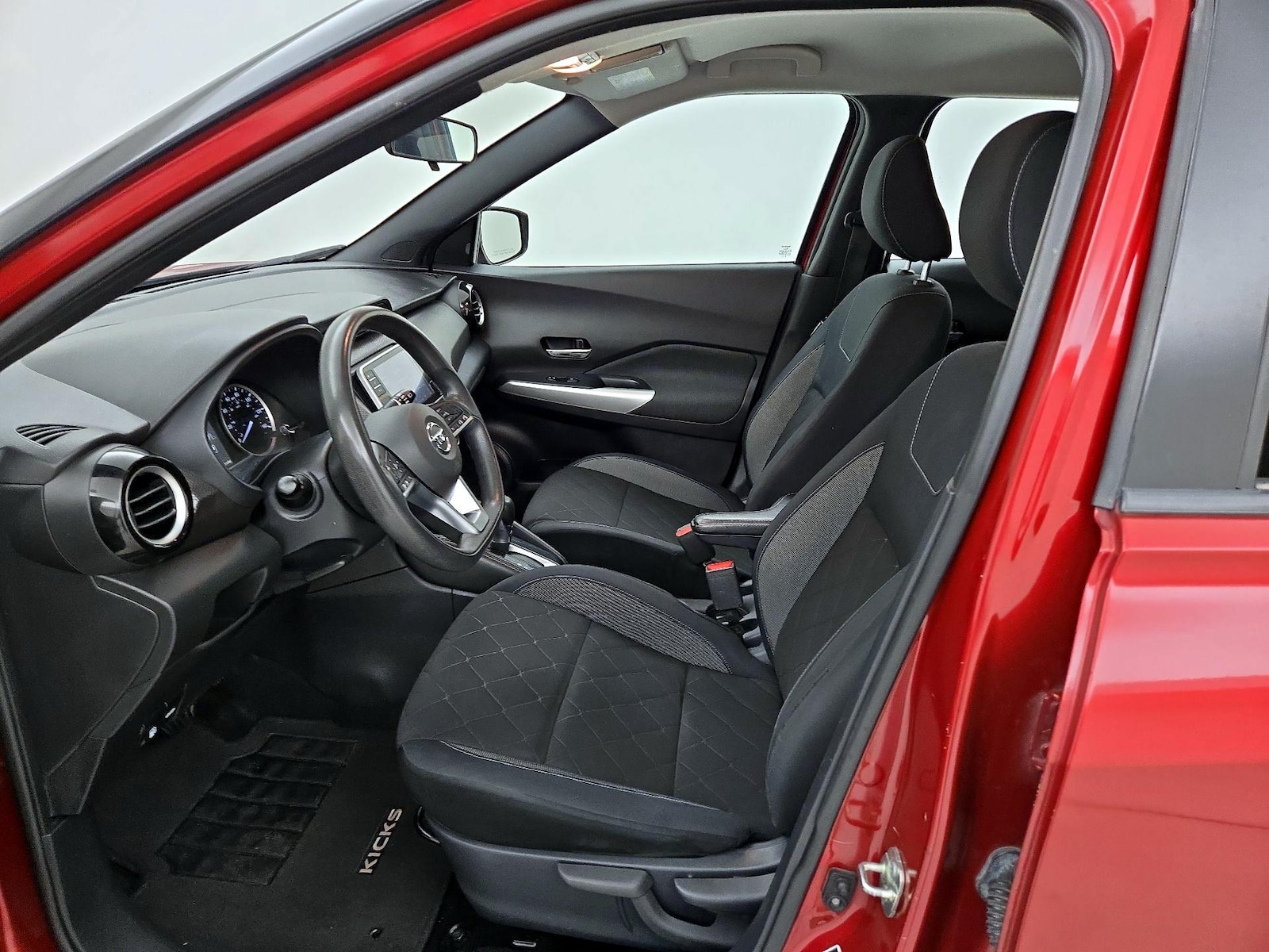 2020 Nissan Kicks SV - Photo 12