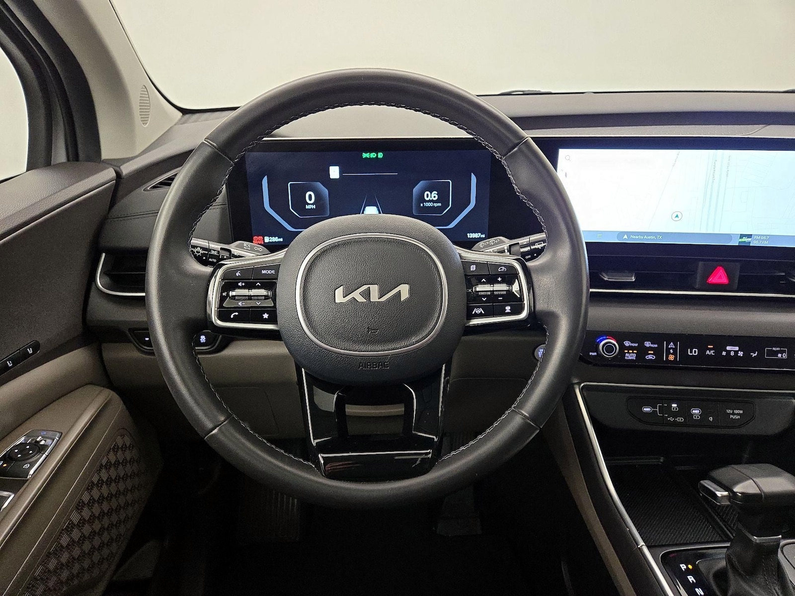 2026 Kia Carnival SX - Photo 11