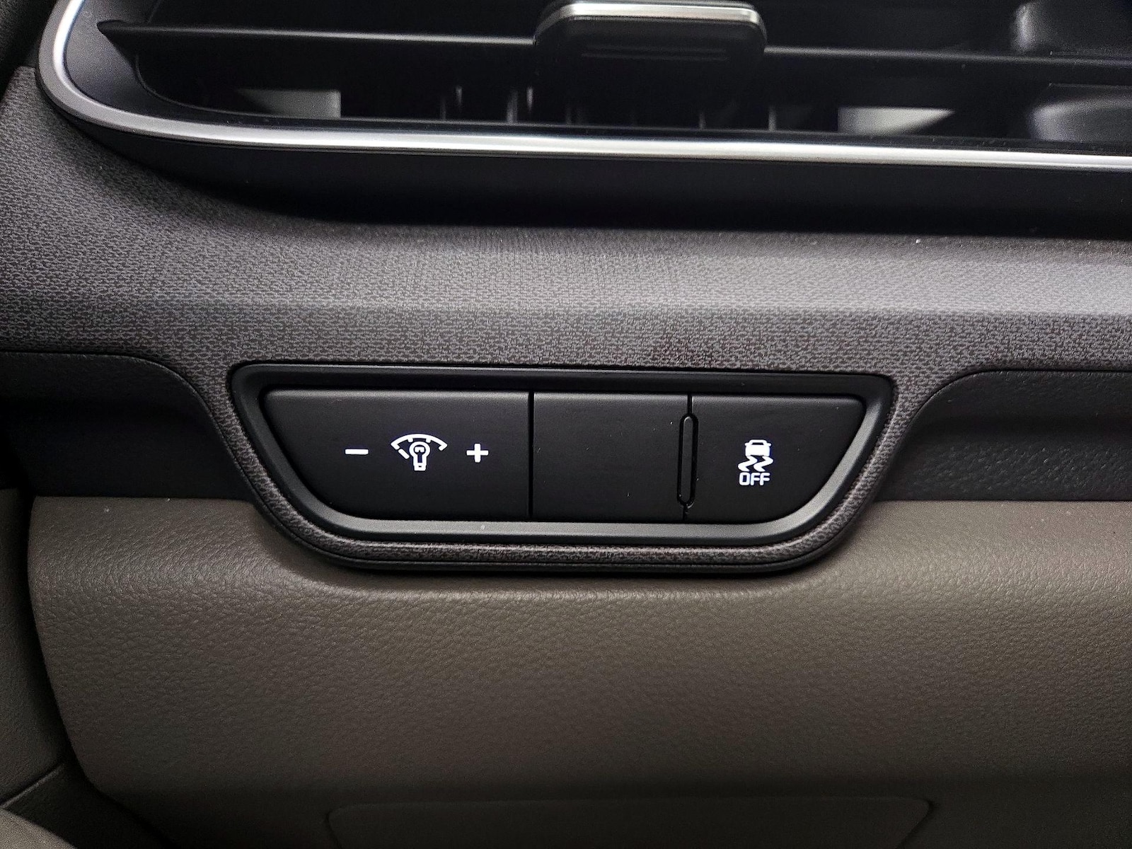 2026 Kia Carnival SX - Photo 14