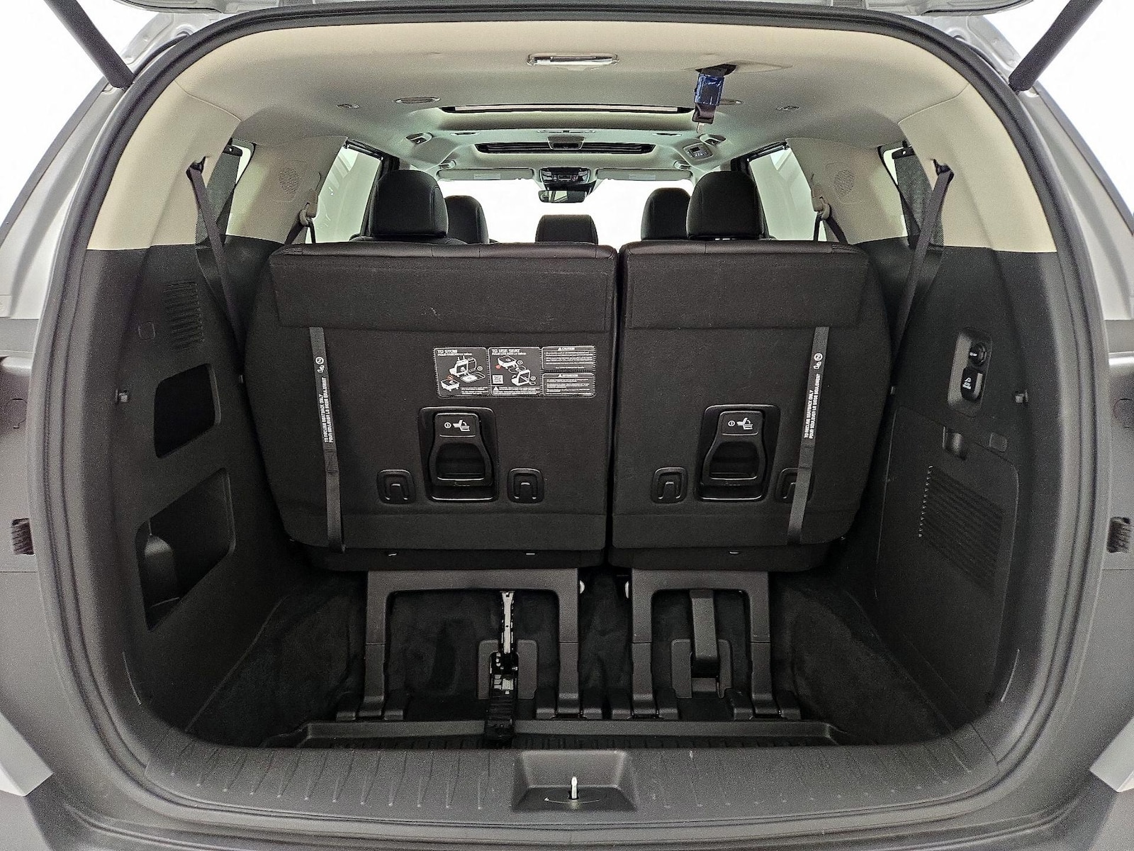 2026 Kia Carnival SX - Photo 24