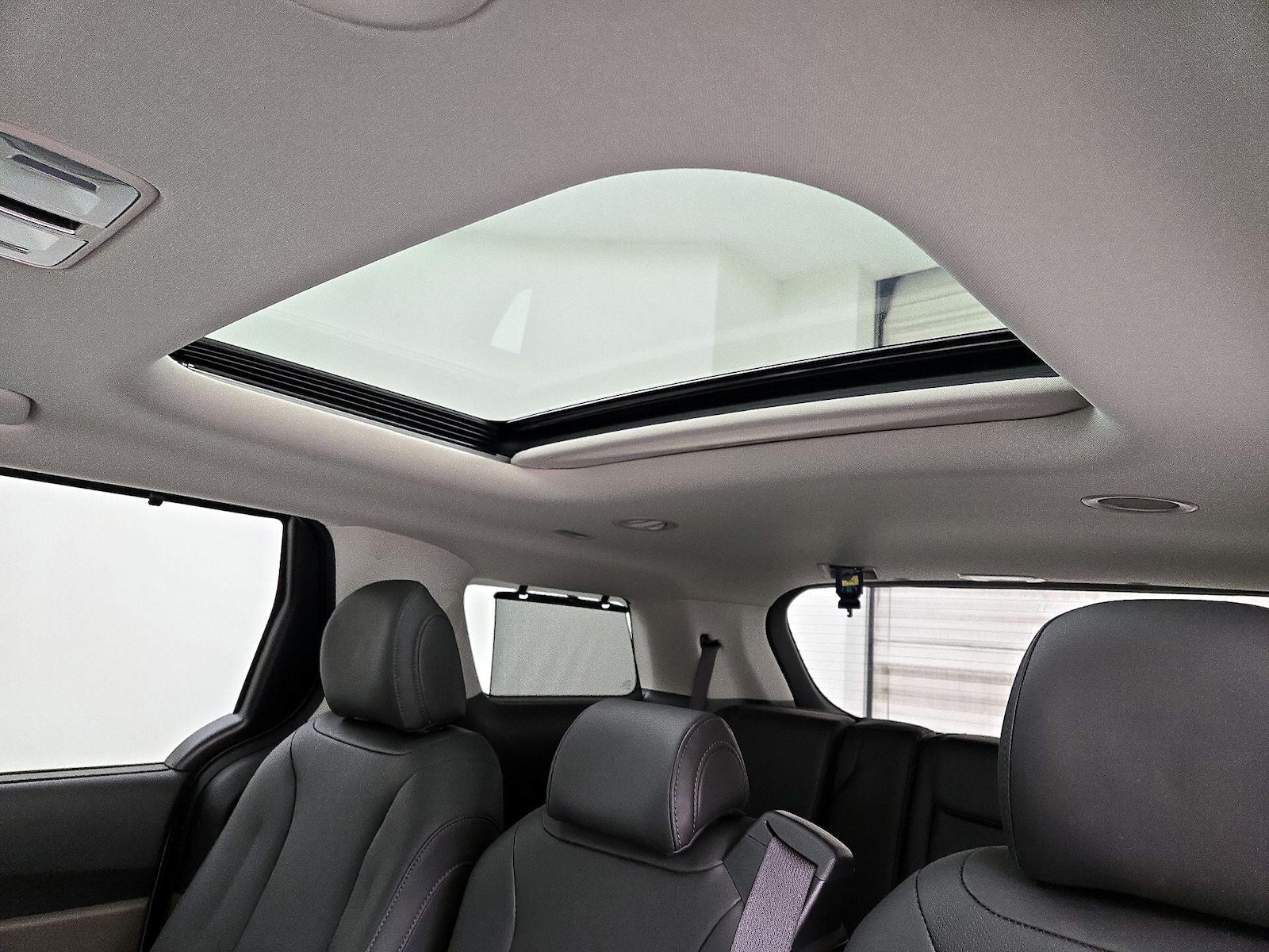 2026 Kia Carnival SX - Photo 27