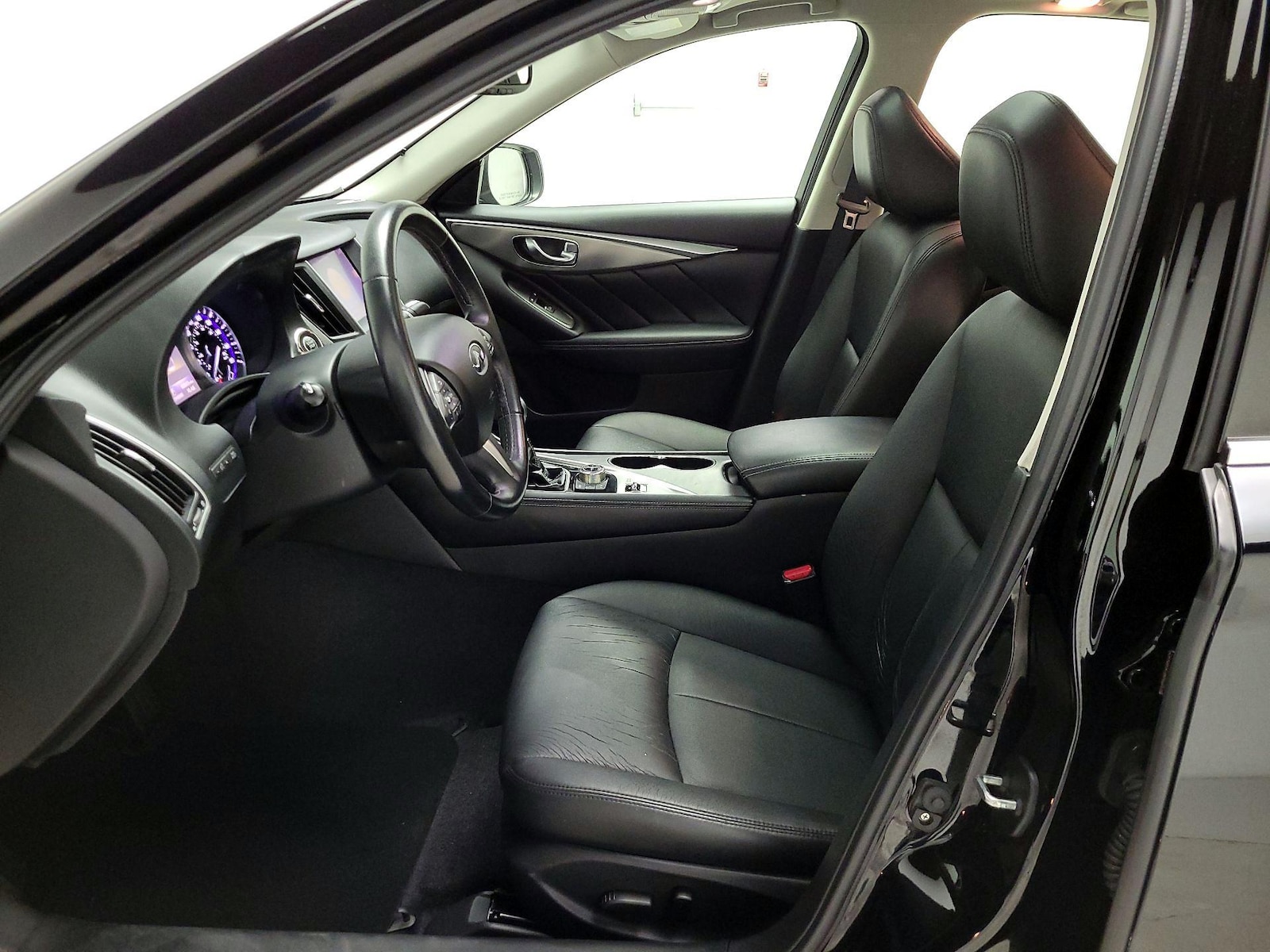 Power Seat(s) & Side Airbags