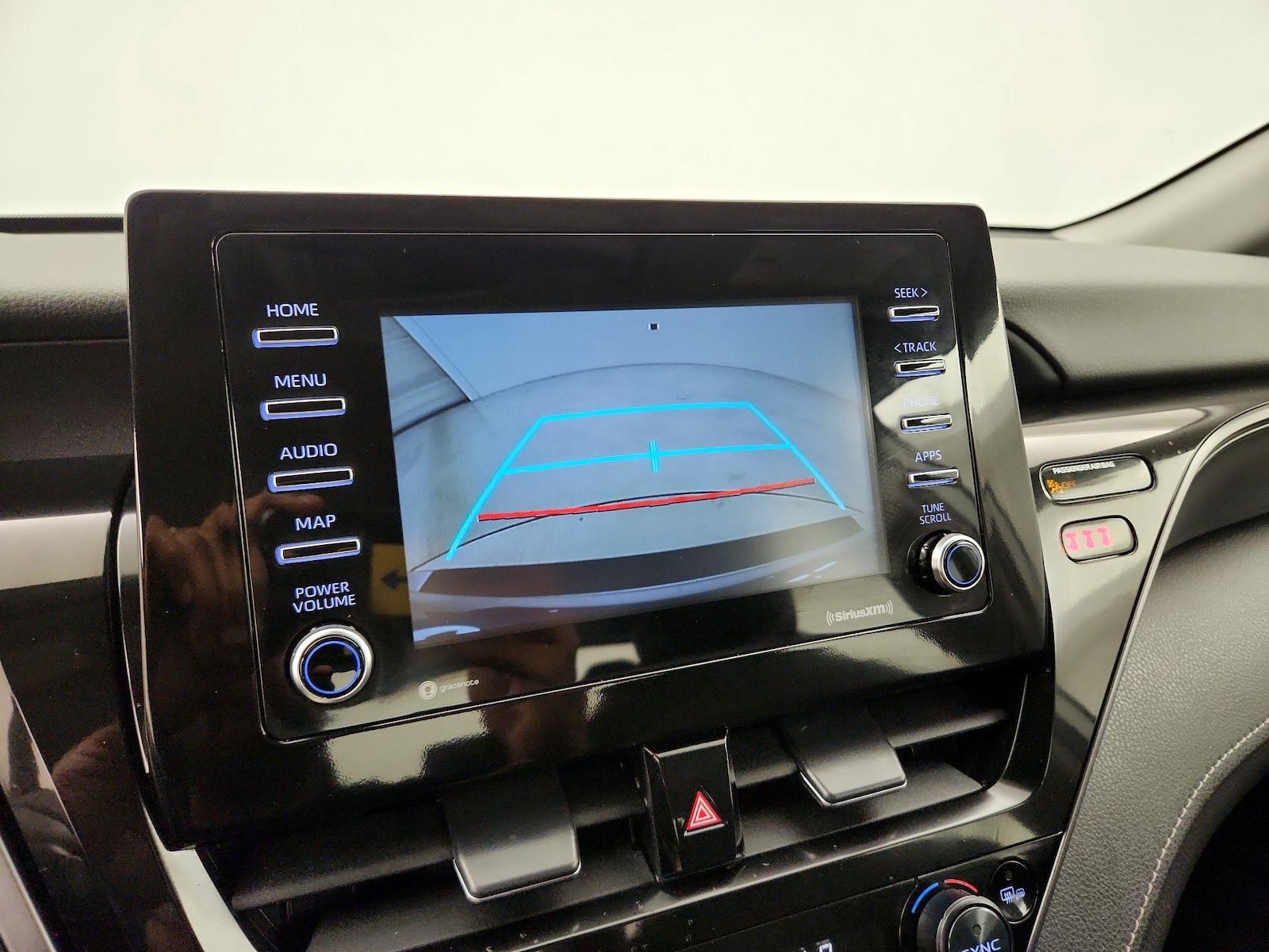 2023 Toyota Camry SE - Photo 15