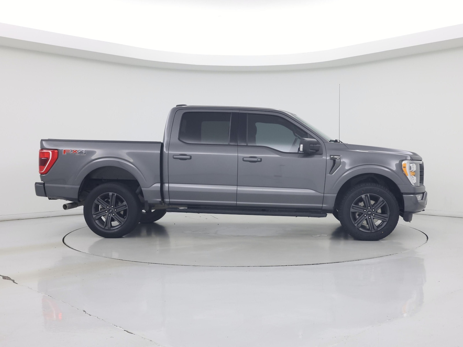 2023 Ford F-150 XLT - Photo 8