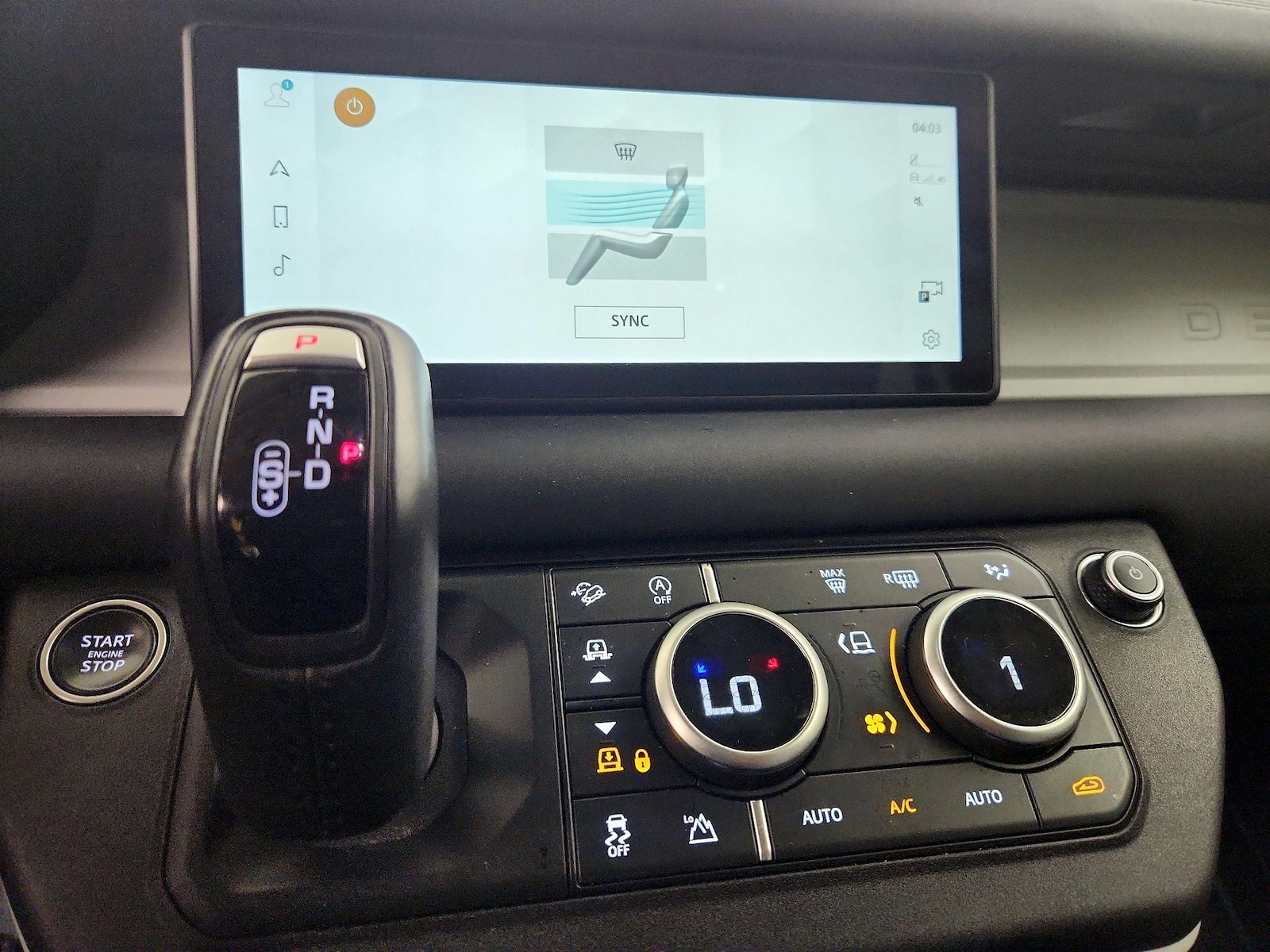 2024 Land Rover Defender S - Photo 17