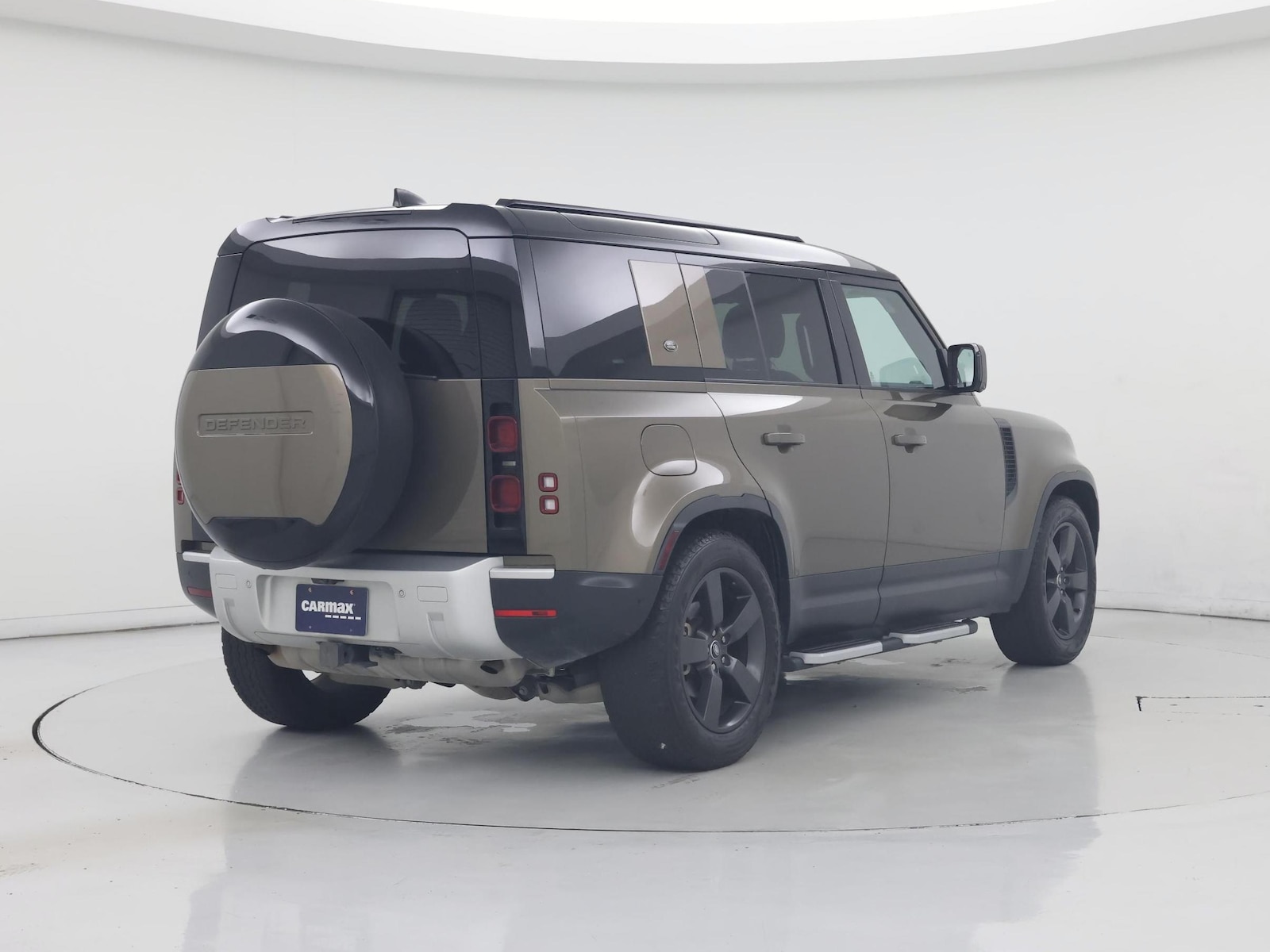 2024 Land Rover Defender S - Photo 9