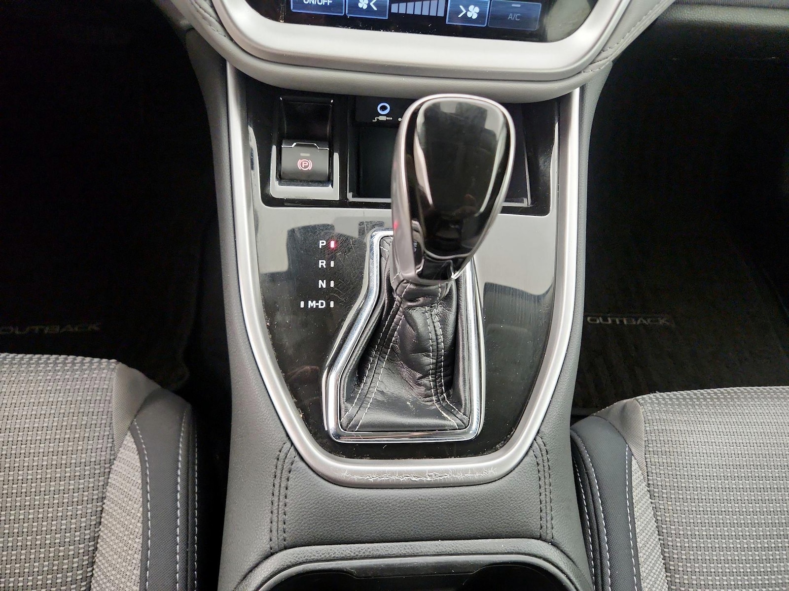 2023 Subaru Outback Premium - Photo 18