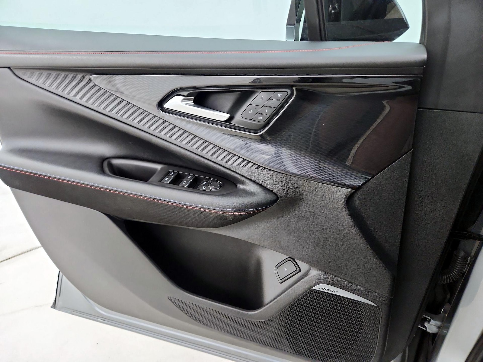 2024 Chevrolet Blazer EV RS - Photo 13
