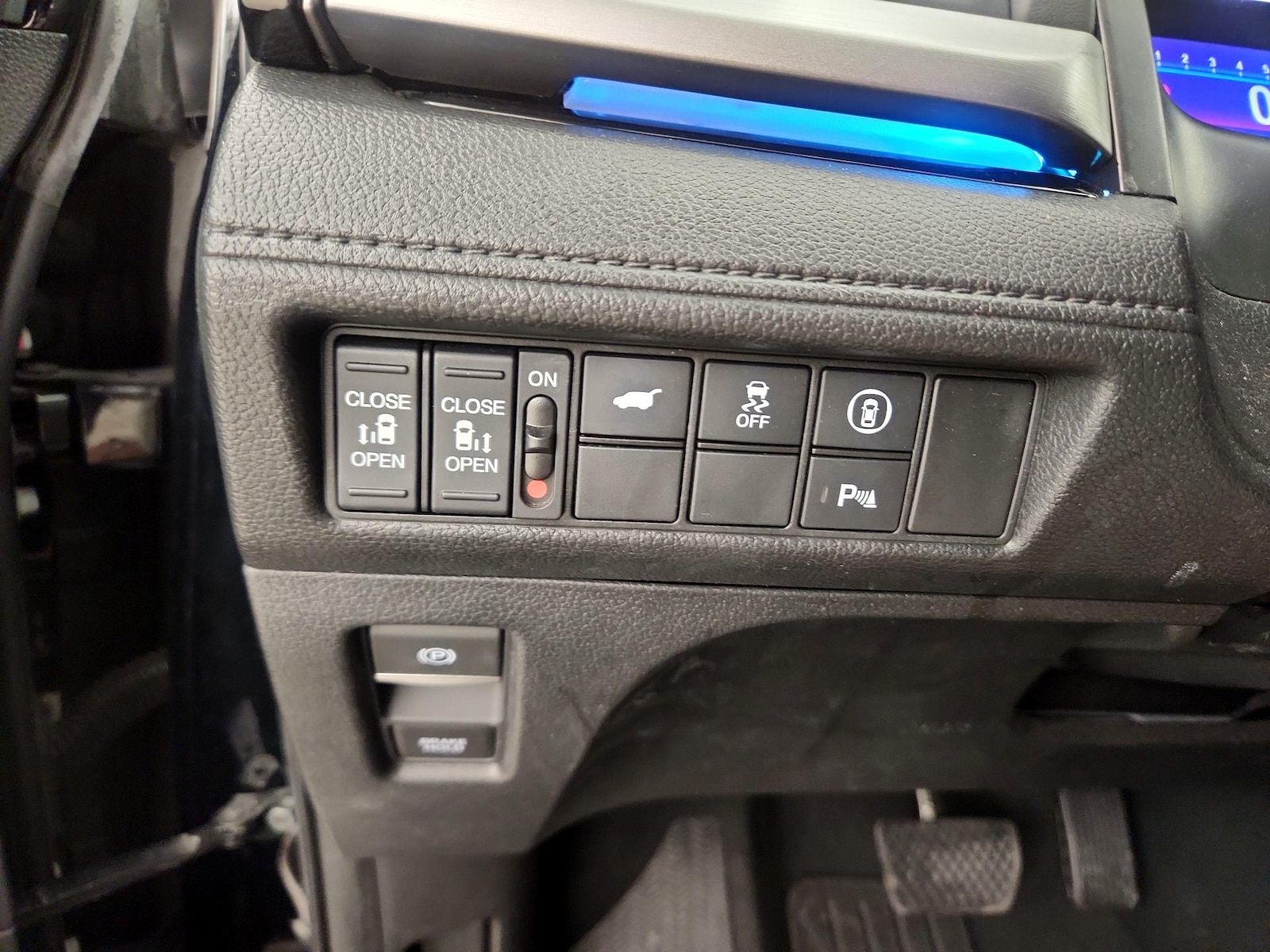 2022 Honda Odyssey Touring - Photo 14