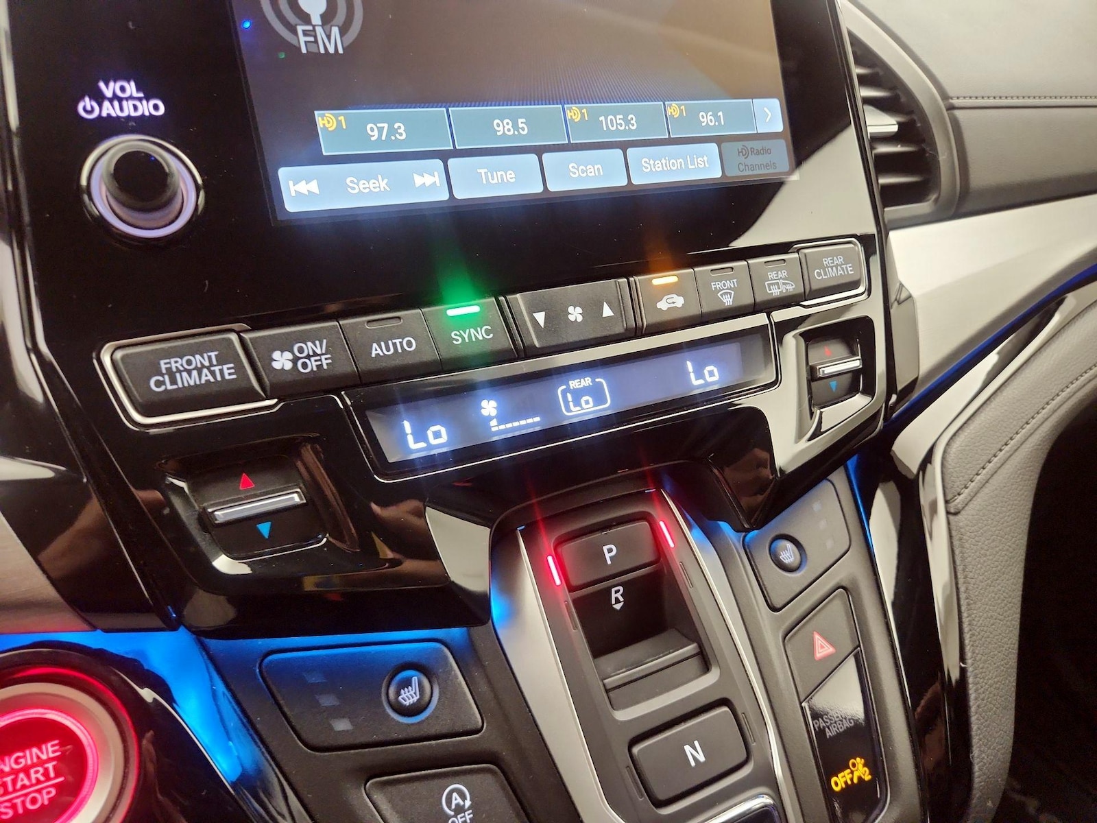 2022 Honda Odyssey Touring - Photo 18