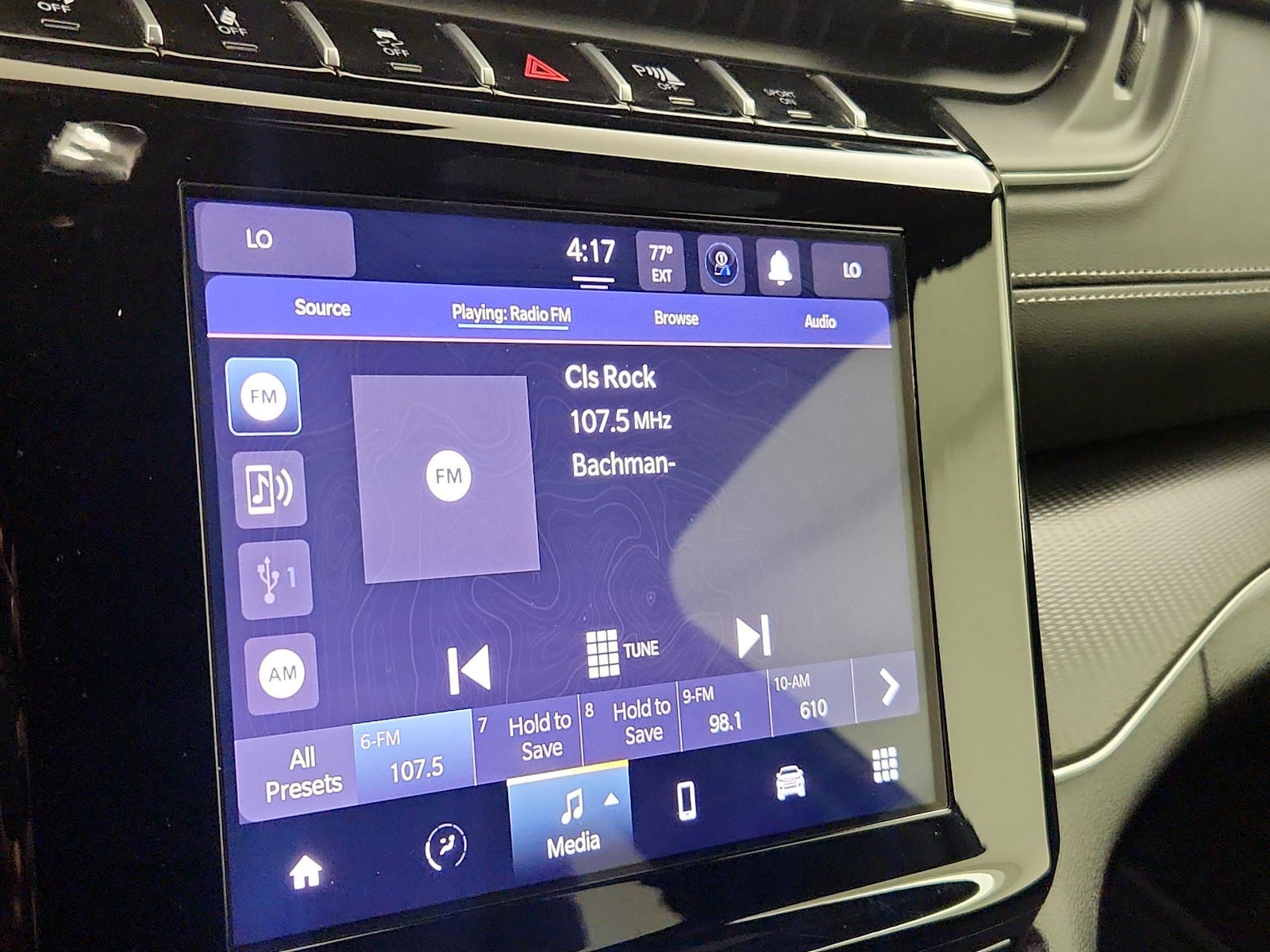 2025 Jeep Grand Cherokee Laredo - Photo 15