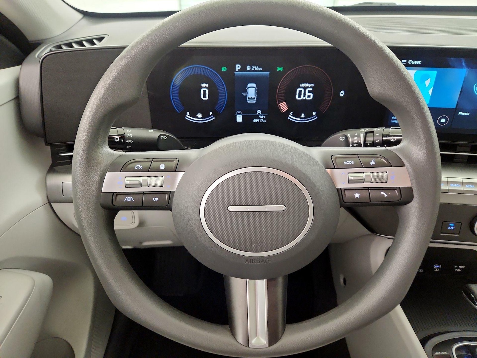 2024 Hyundai Kona SE - Photo 11