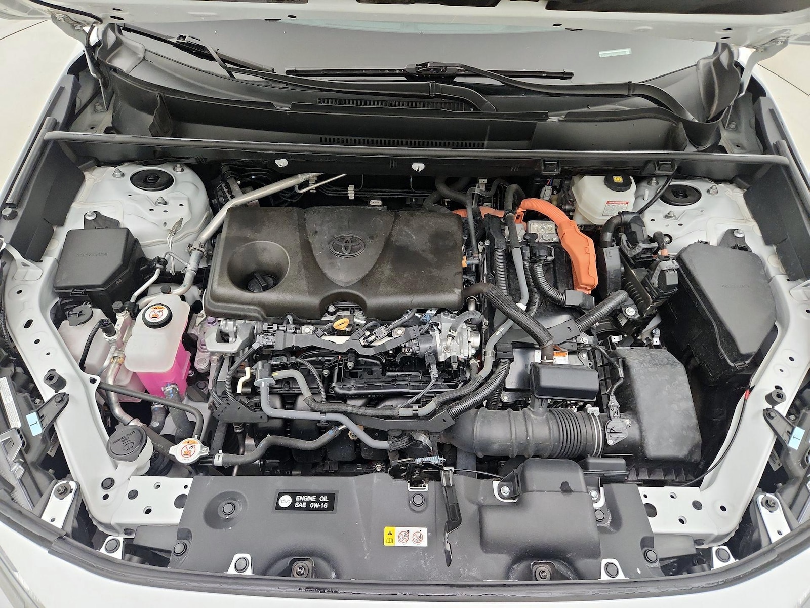 2024 Toyota RAV4 LE - Photo 22