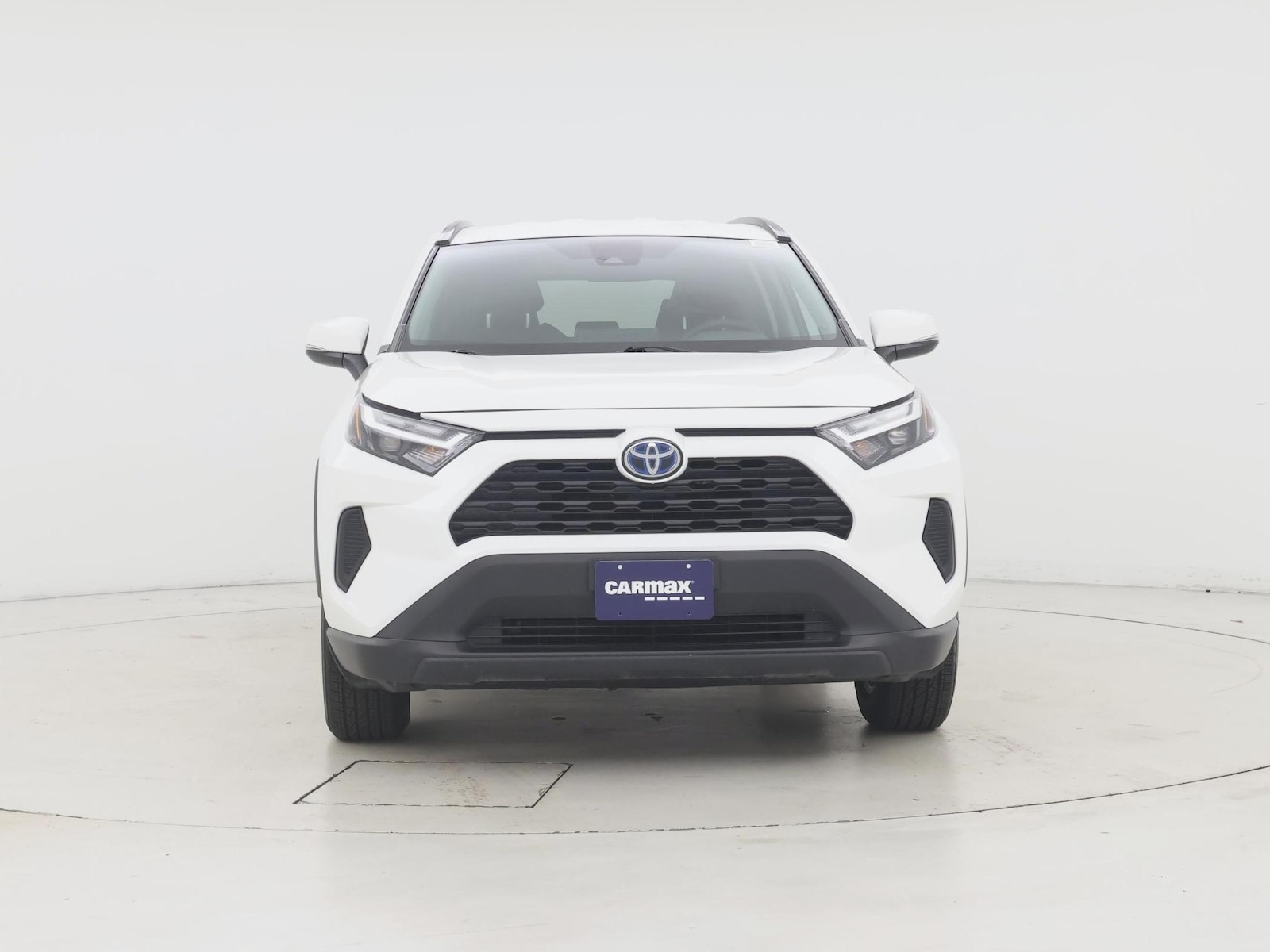2024 Toyota RAV4 LE - Photo 6