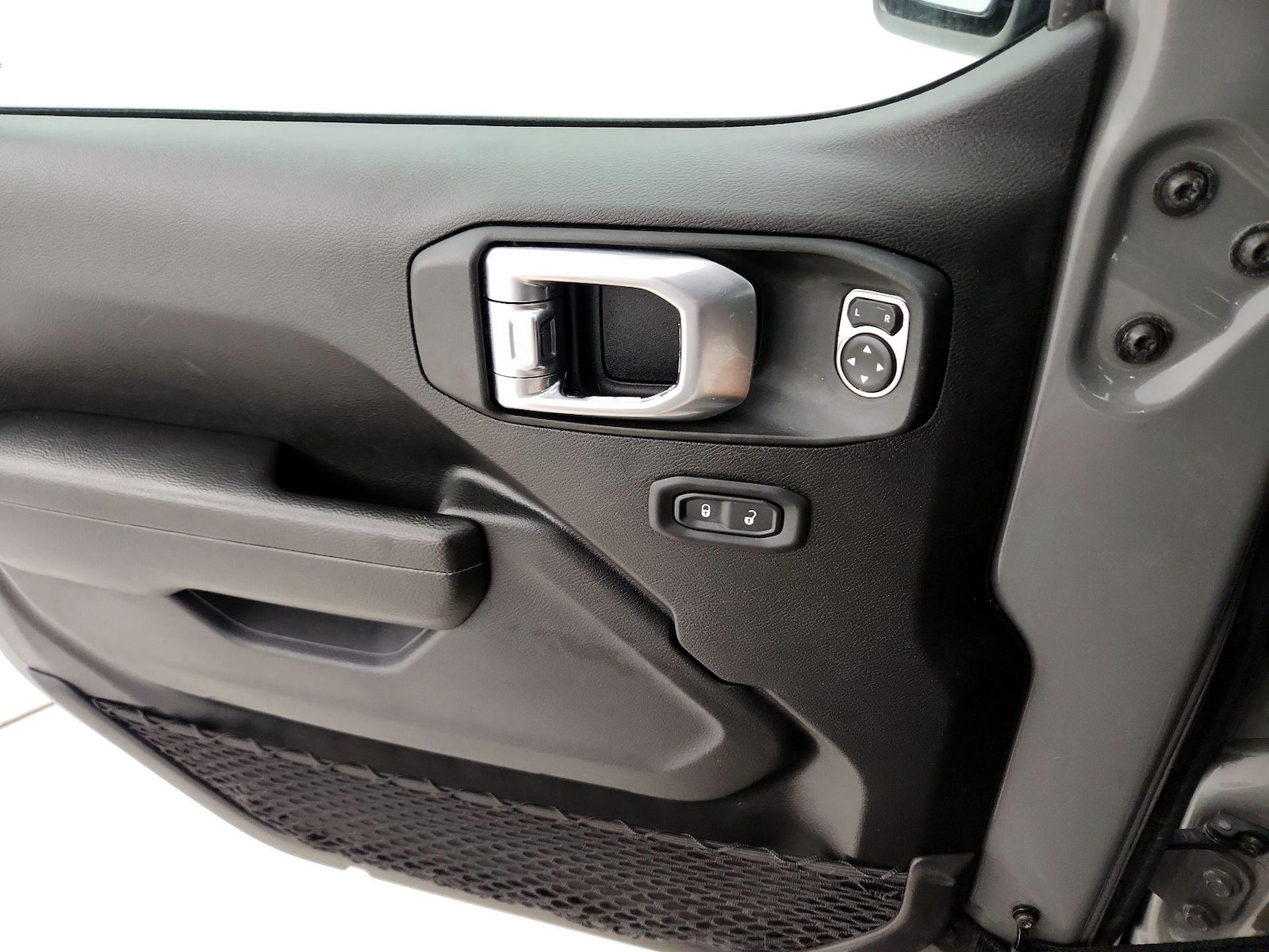 2022 Jeep Wrangler Unlimited Willys - Photo 13