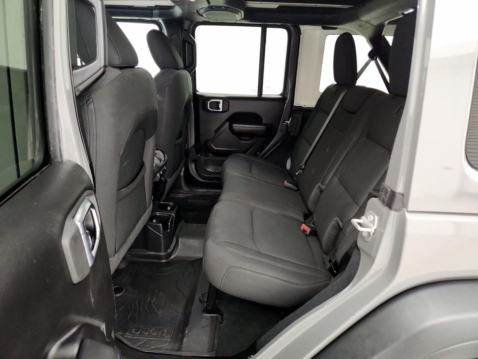 2022 Jeep Wrangler Unlimited Willys - Photo 21