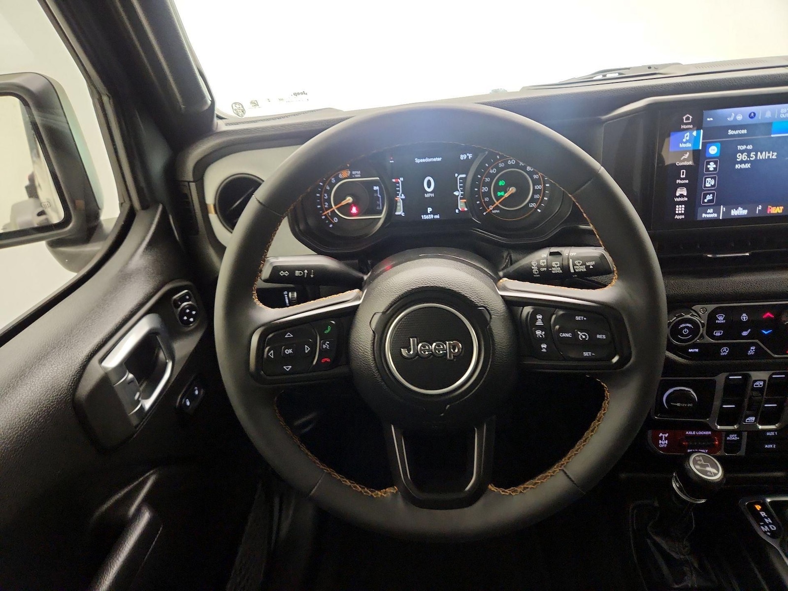 2024 Jeep Wrangler 4-Door Willys - Photo 11