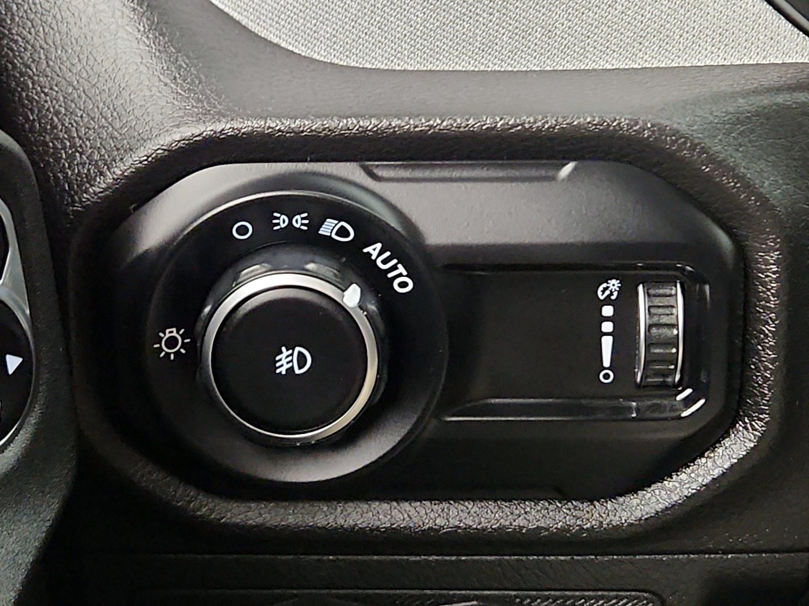 2024 Jeep Wrangler 4-Door Willys - Photo 14
