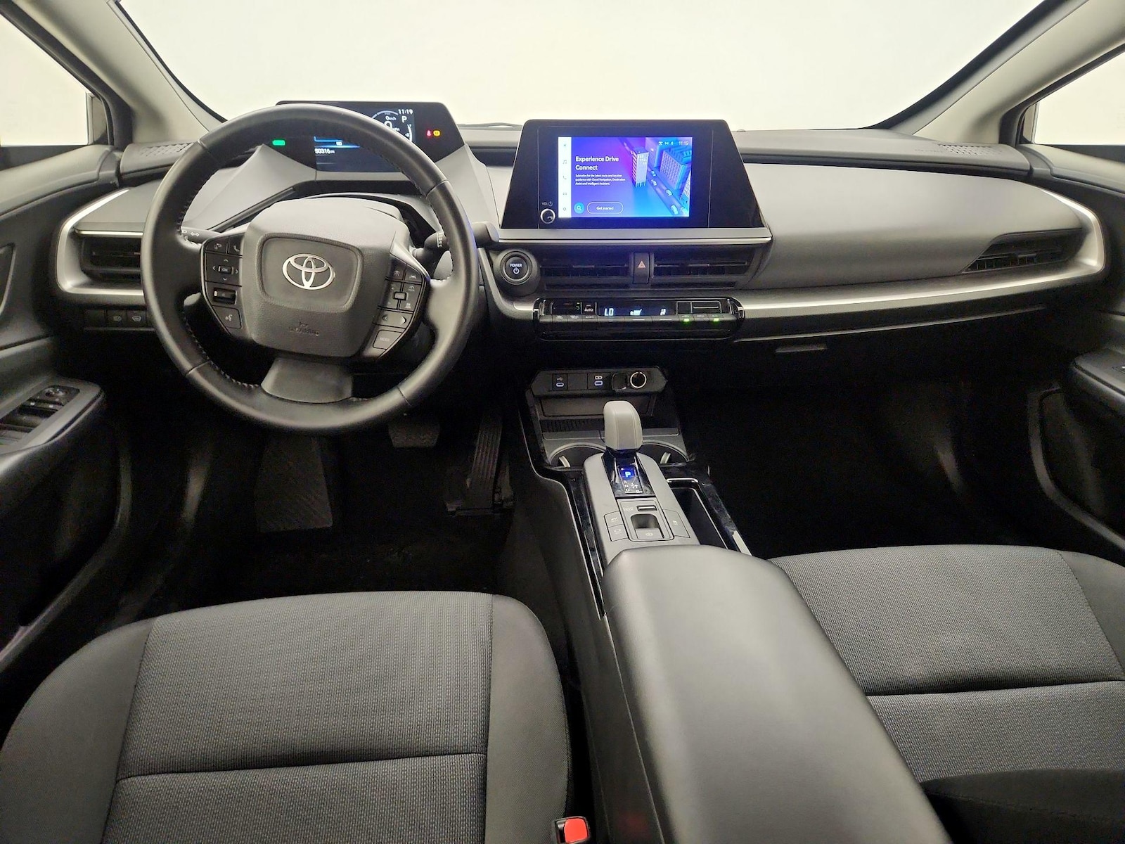 2025 Toyota Prius LE - Photo 10