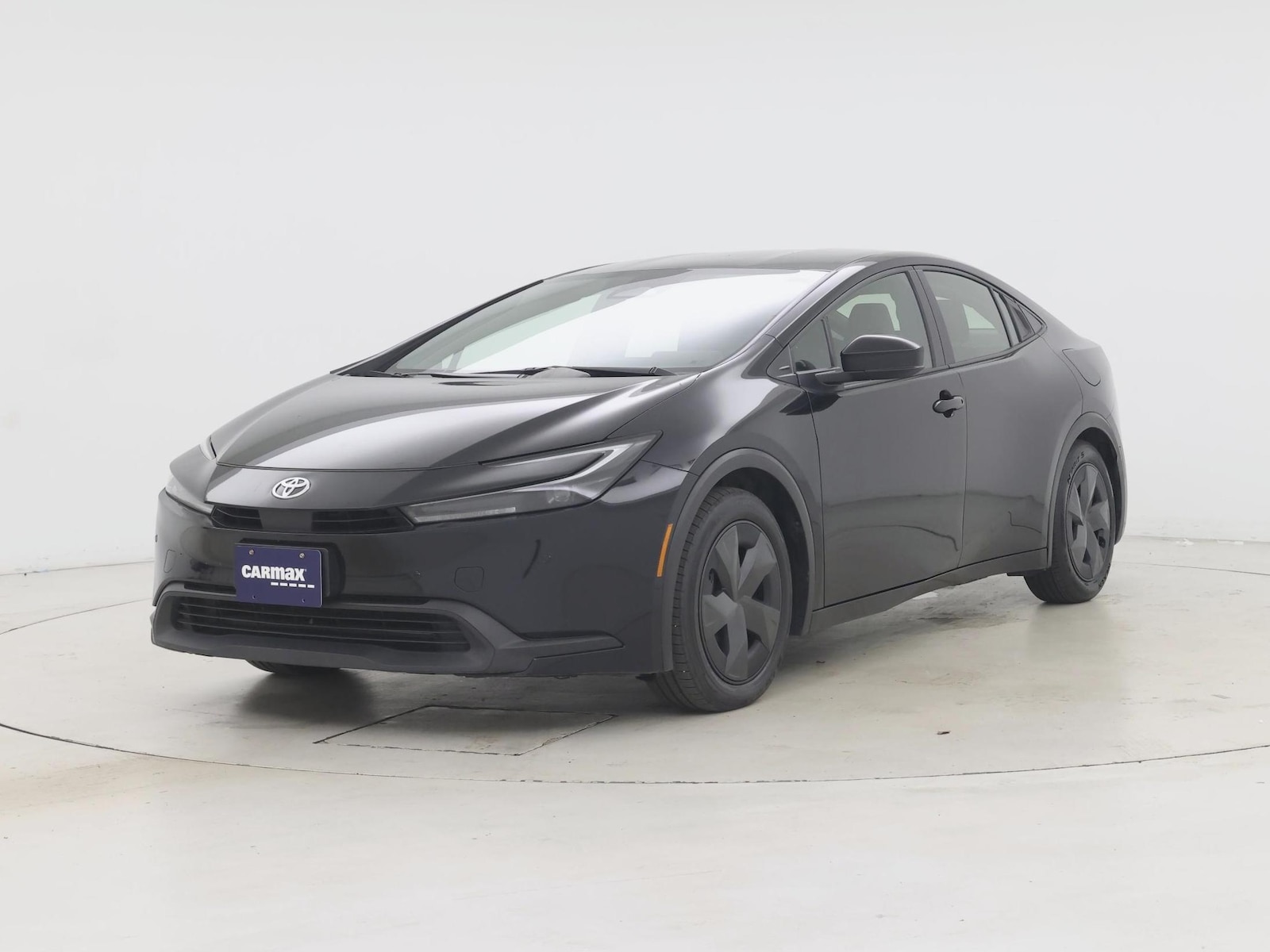 2025 Toyota Prius LE - Photo 5