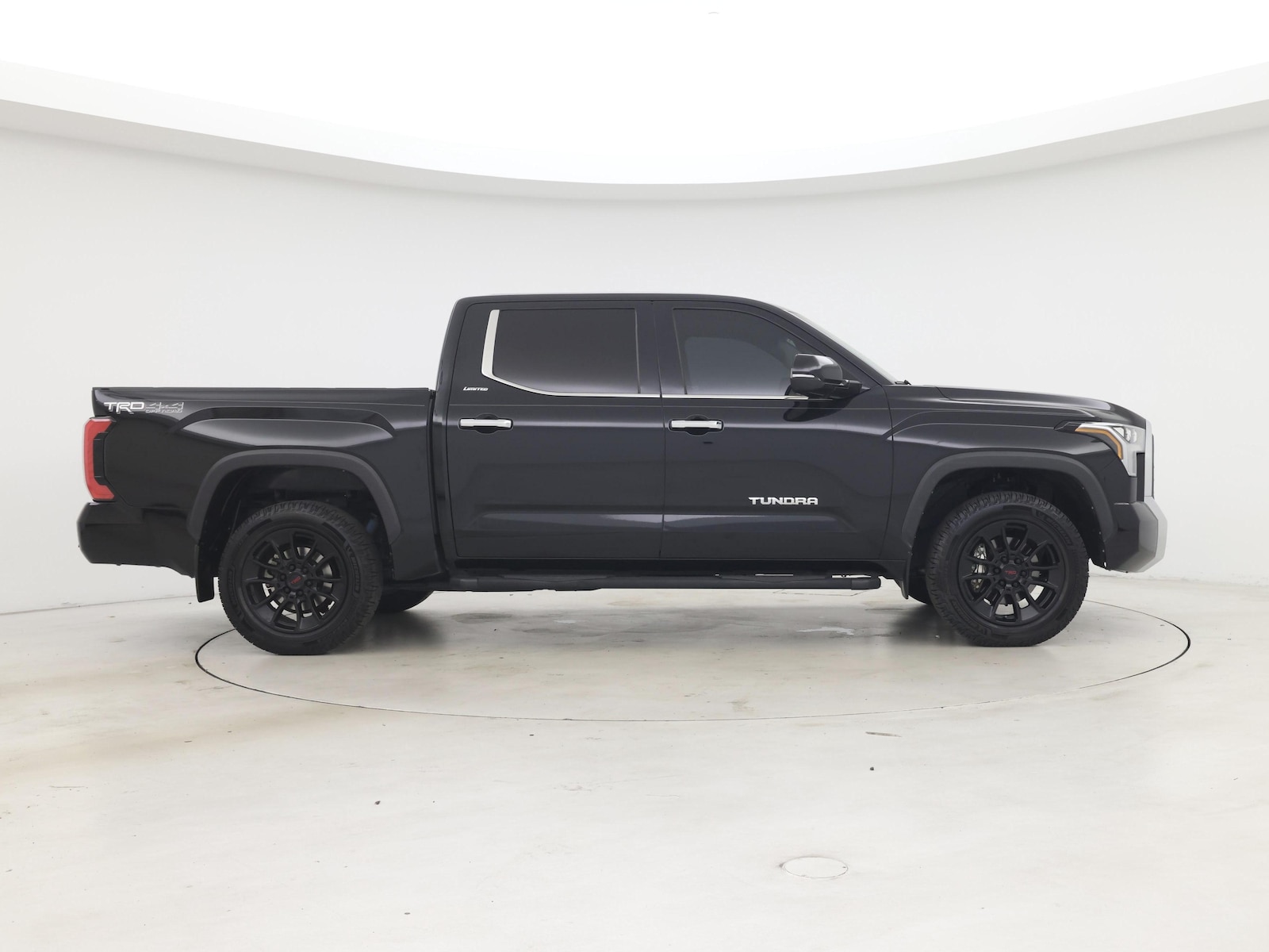 2023 Toyota Tundra Limited - Photo 8