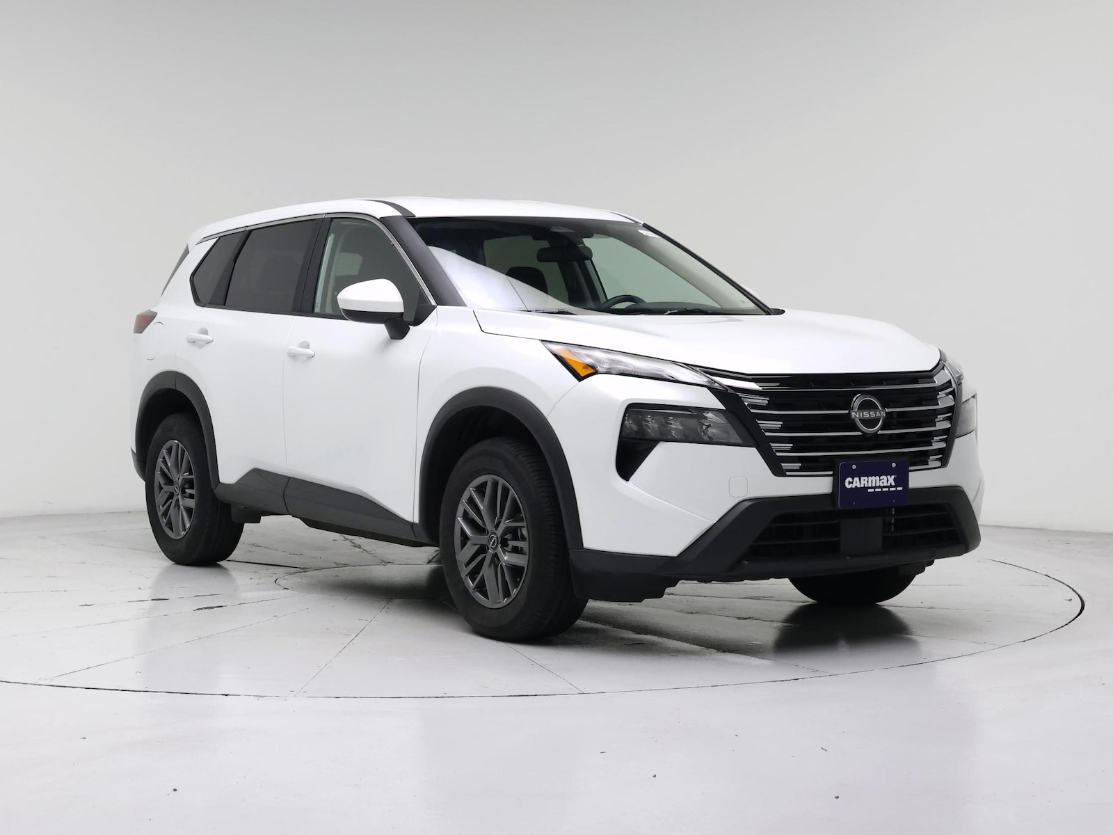 2026 Nissan Rogue SV - Photo 2