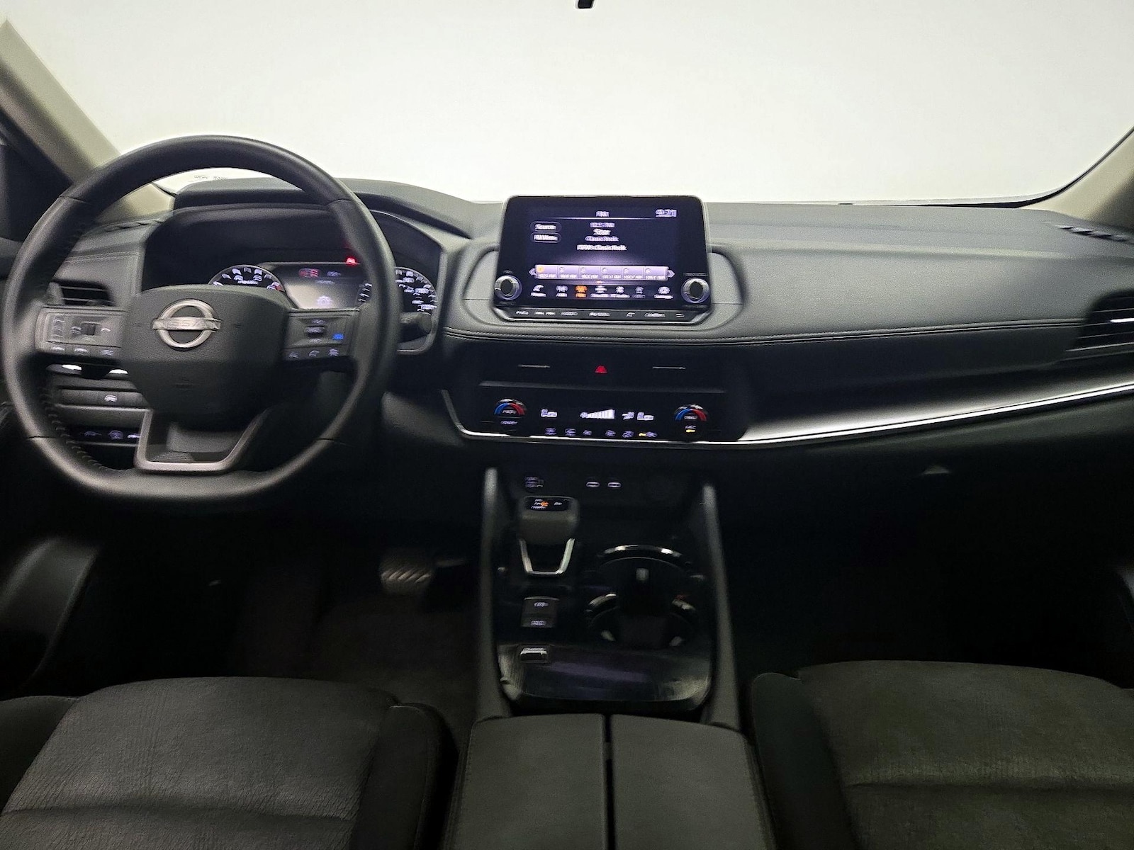 2026 Nissan Rogue SV - Photo 10