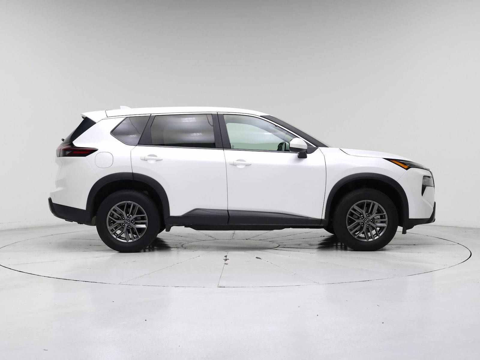2026 Nissan Rogue SV - Photo 8