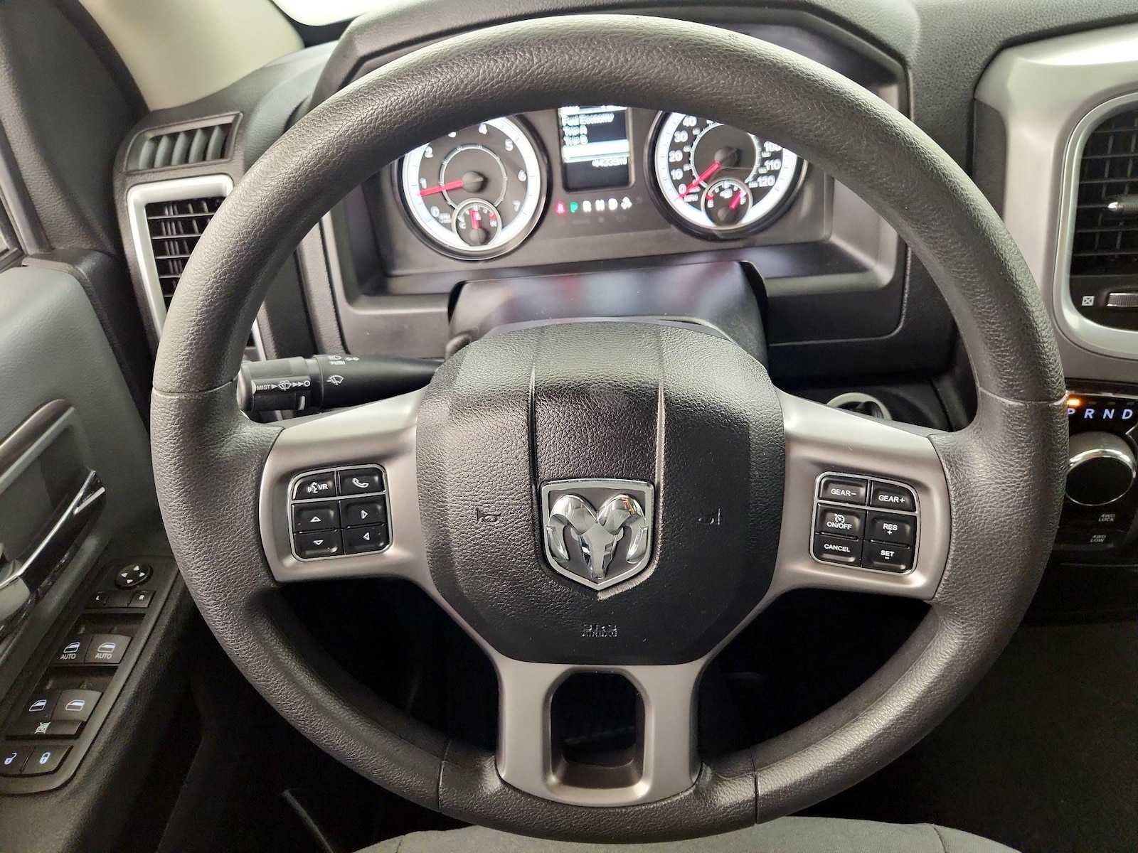 2024 RAM Ram 1500 Classic SLT - Photo 11