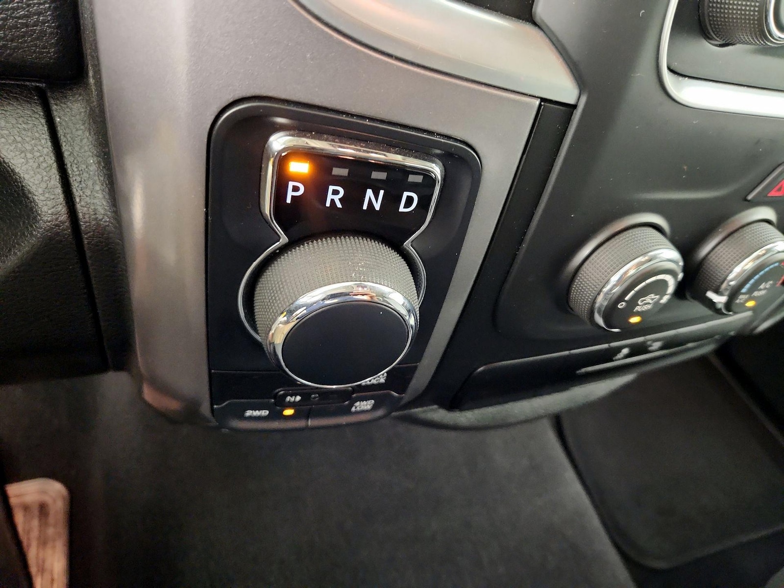 2024 RAM Ram 1500 Classic SLT - Photo 18