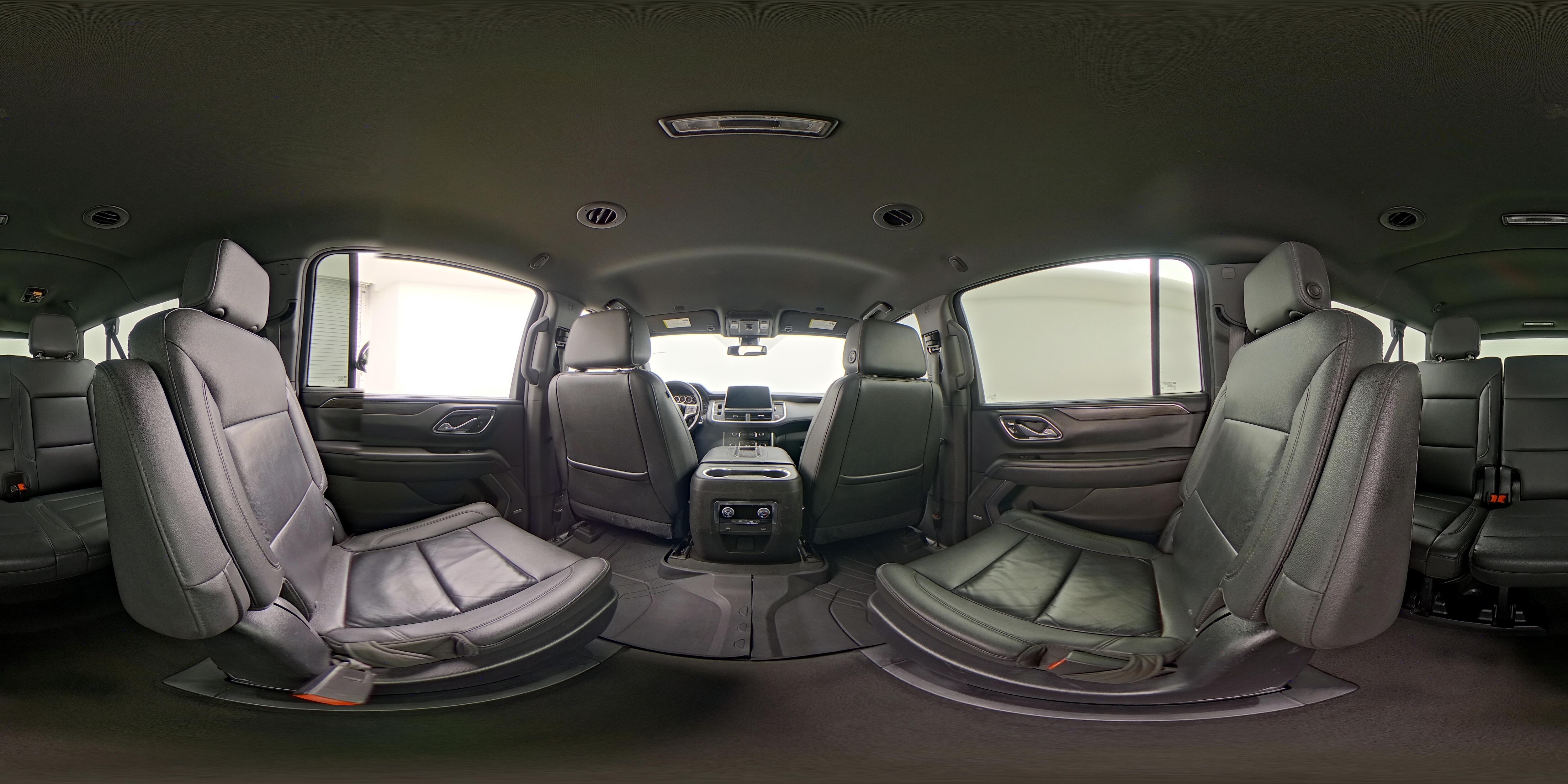 2021 Chevrolet Suburban LT - Photo 27