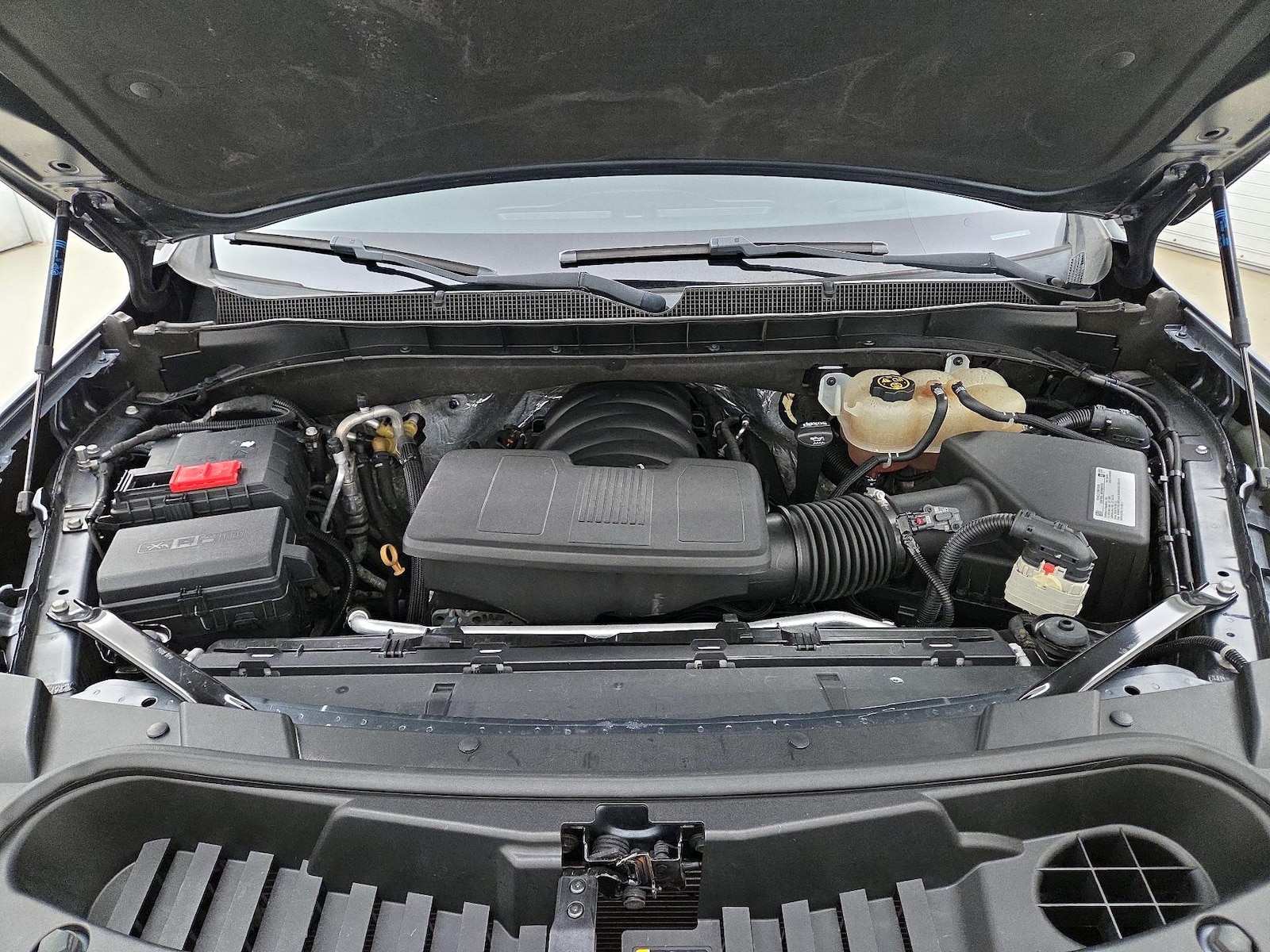 2021 Chevrolet Suburban LT - Photo 24