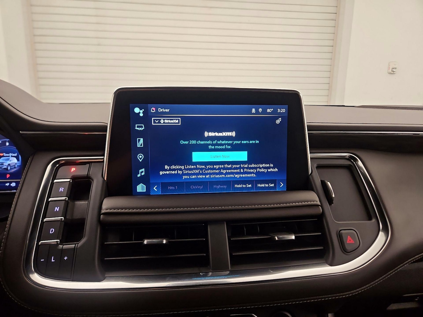 2023 Chevrolet Suburban LT - Photo 14