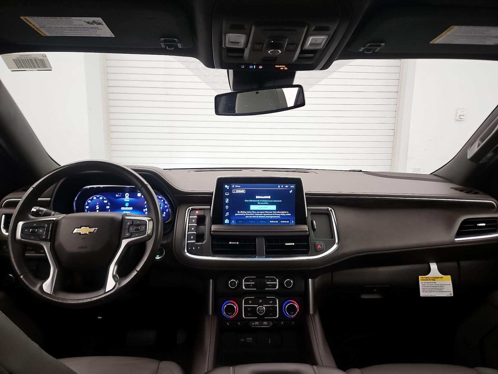2023 Chevrolet Suburban LT - Photo 8