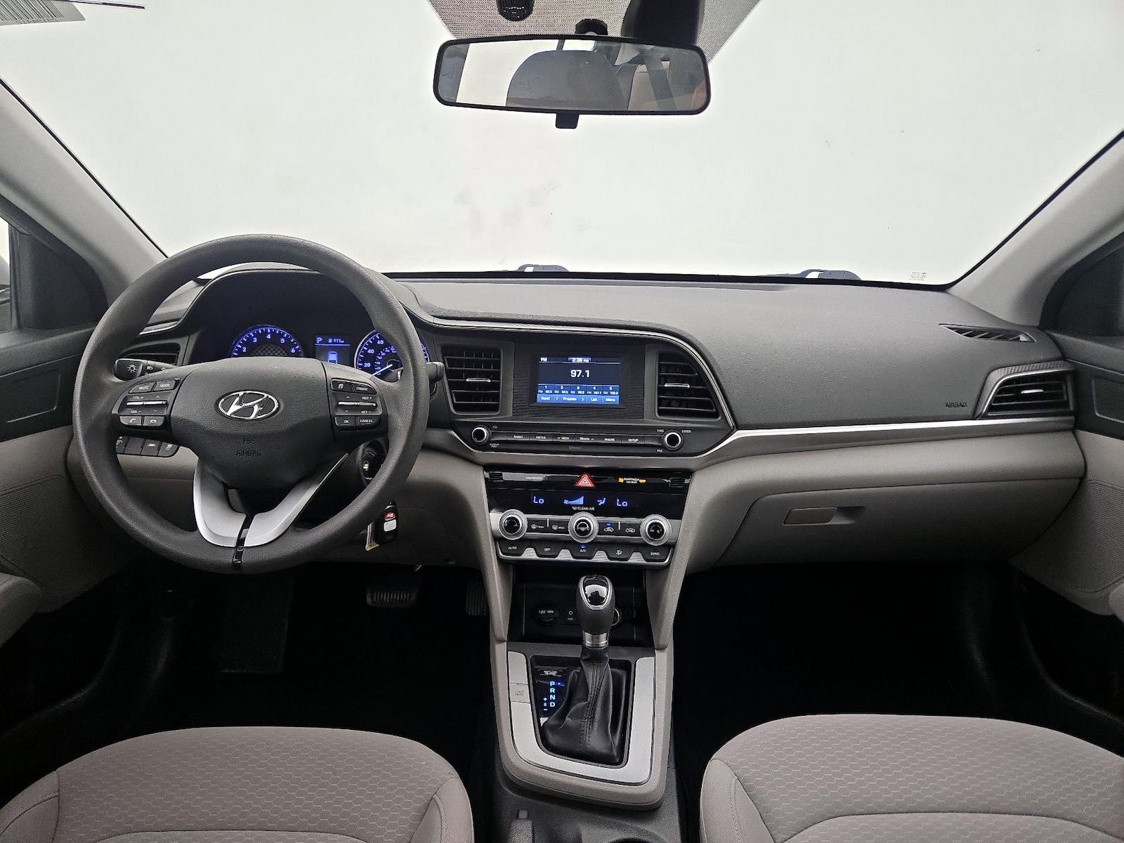 2020 Hyundai Elantra SE - Photo 10