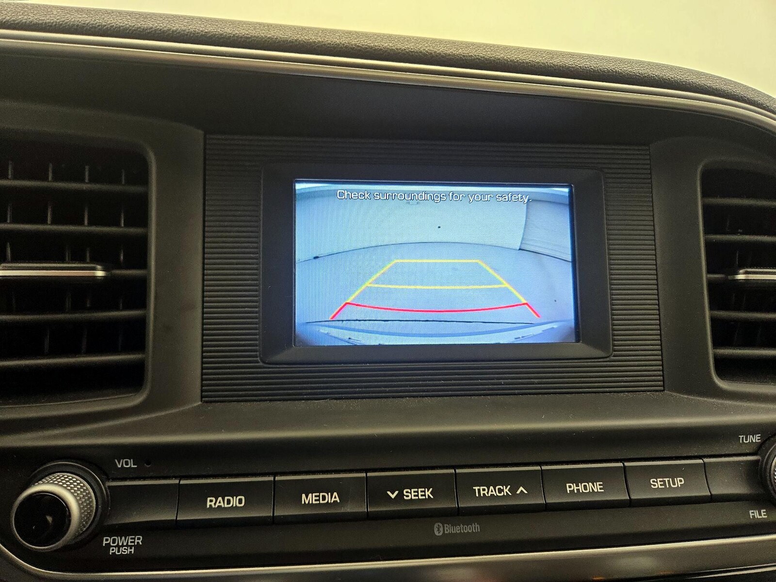 2020 Hyundai Elantra SE - Photo 15