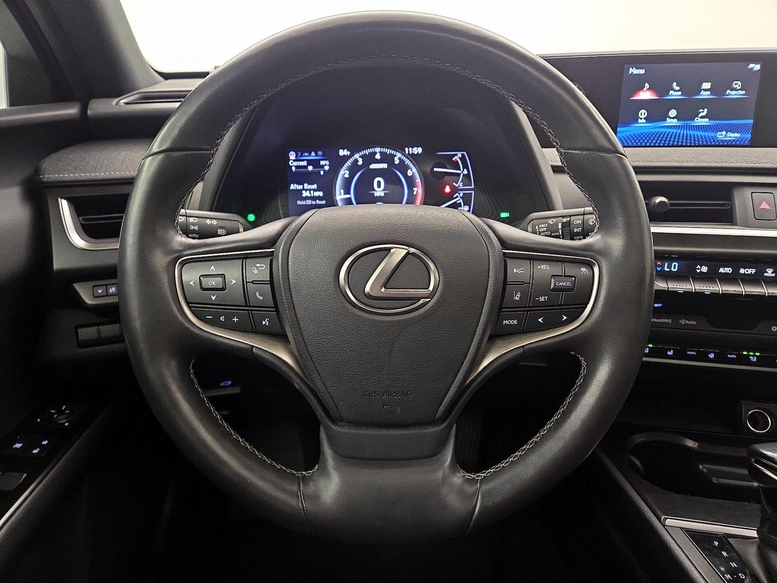 2021 Lexus UX 200 - Photo 11