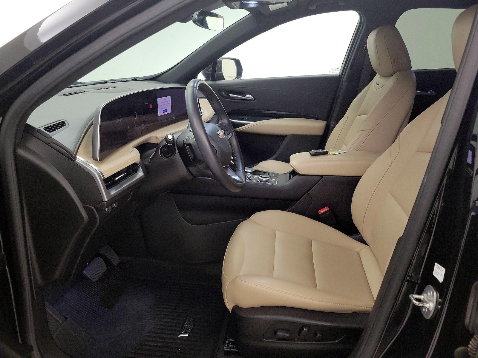 2024 Cadillac XT4 Luxury - Photo 12